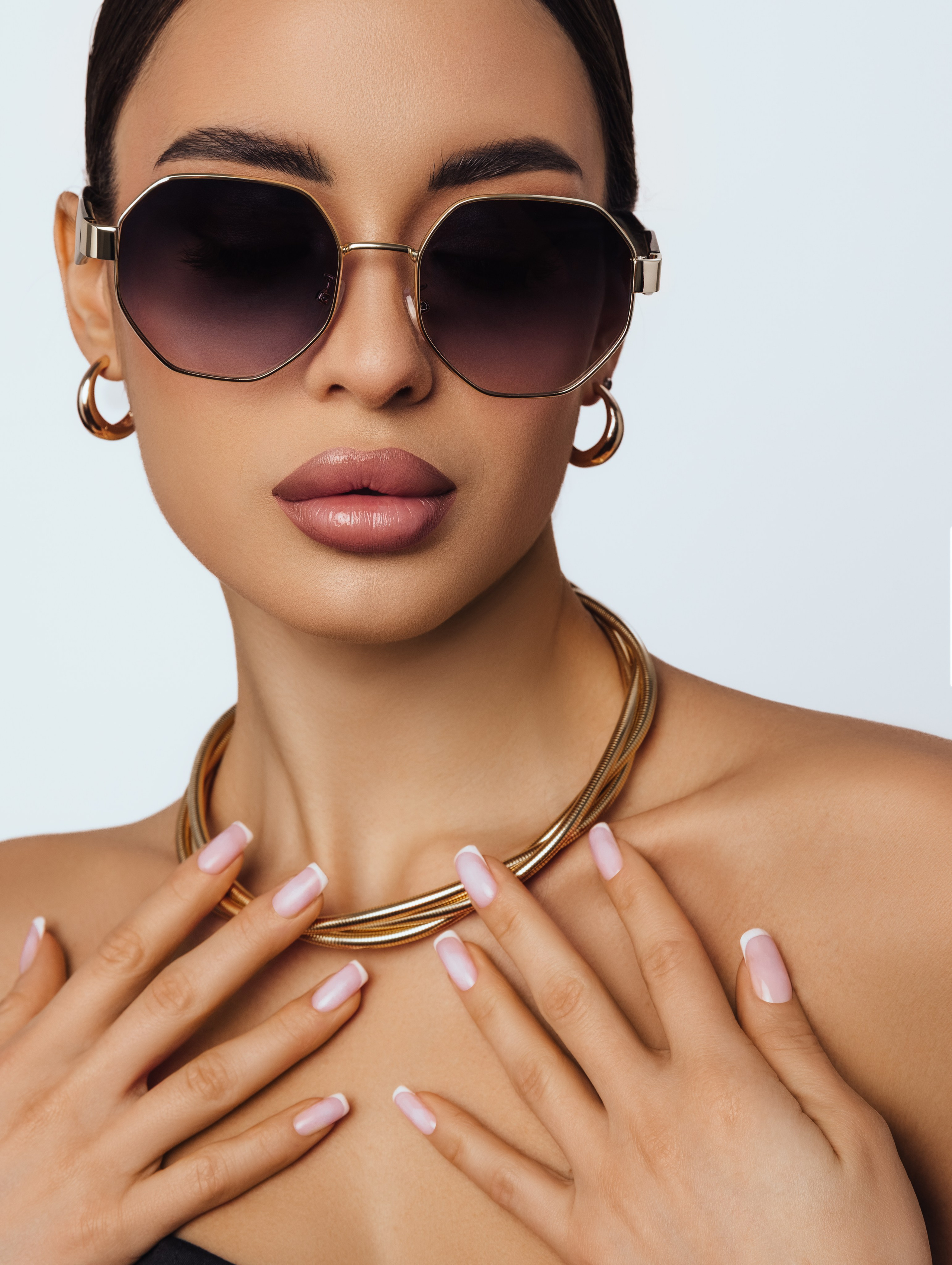 TAZZY Glasses. Фотограф для маркетплейсов в Москве Озерова Кристина