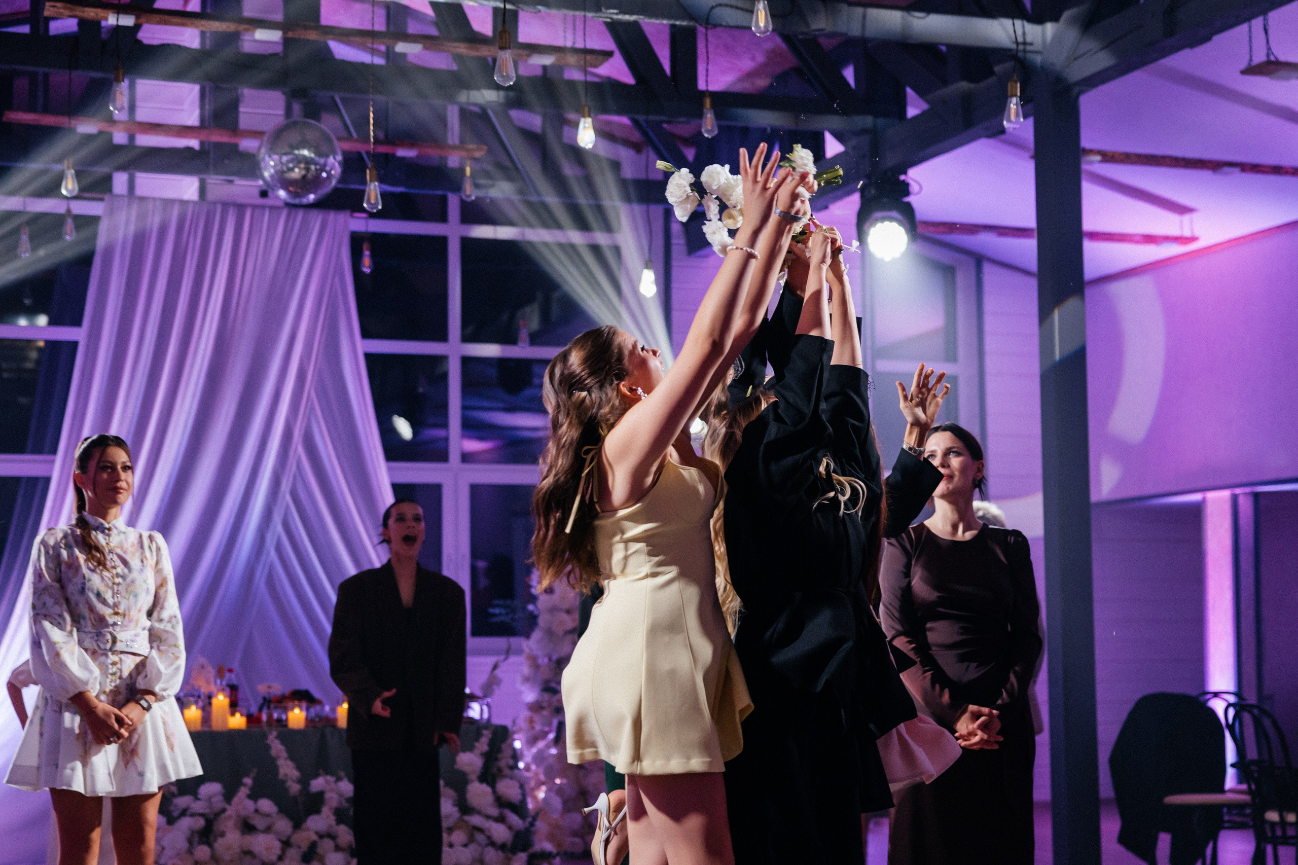 Три метра над уровнем неба. СВАДЕБНЫЙ И РЕПОРТАЖНЫЙ ФОТОГРАФ | МИНСК, БЕЛАРУСЬ| ЮЛИАНА ВАСИЛЬКОВА