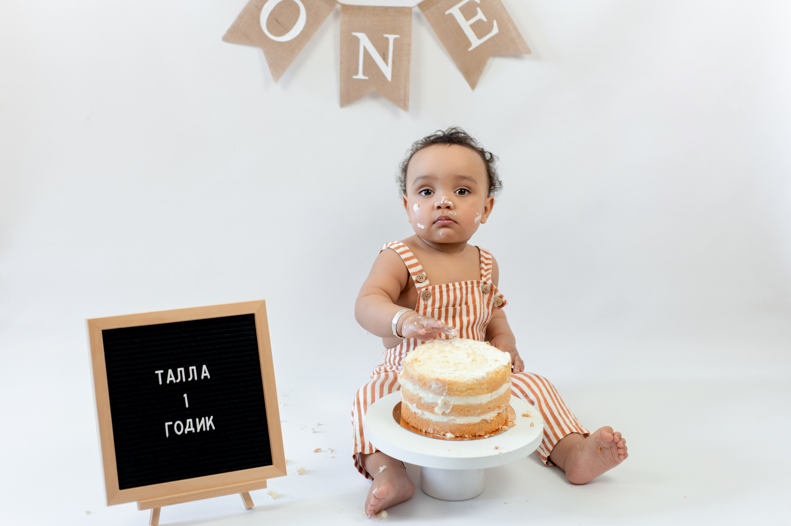 Талла. Детский и семейный фотограф Эльмира Веселова. Детская фотостудия Мира. Фотосессия на годик