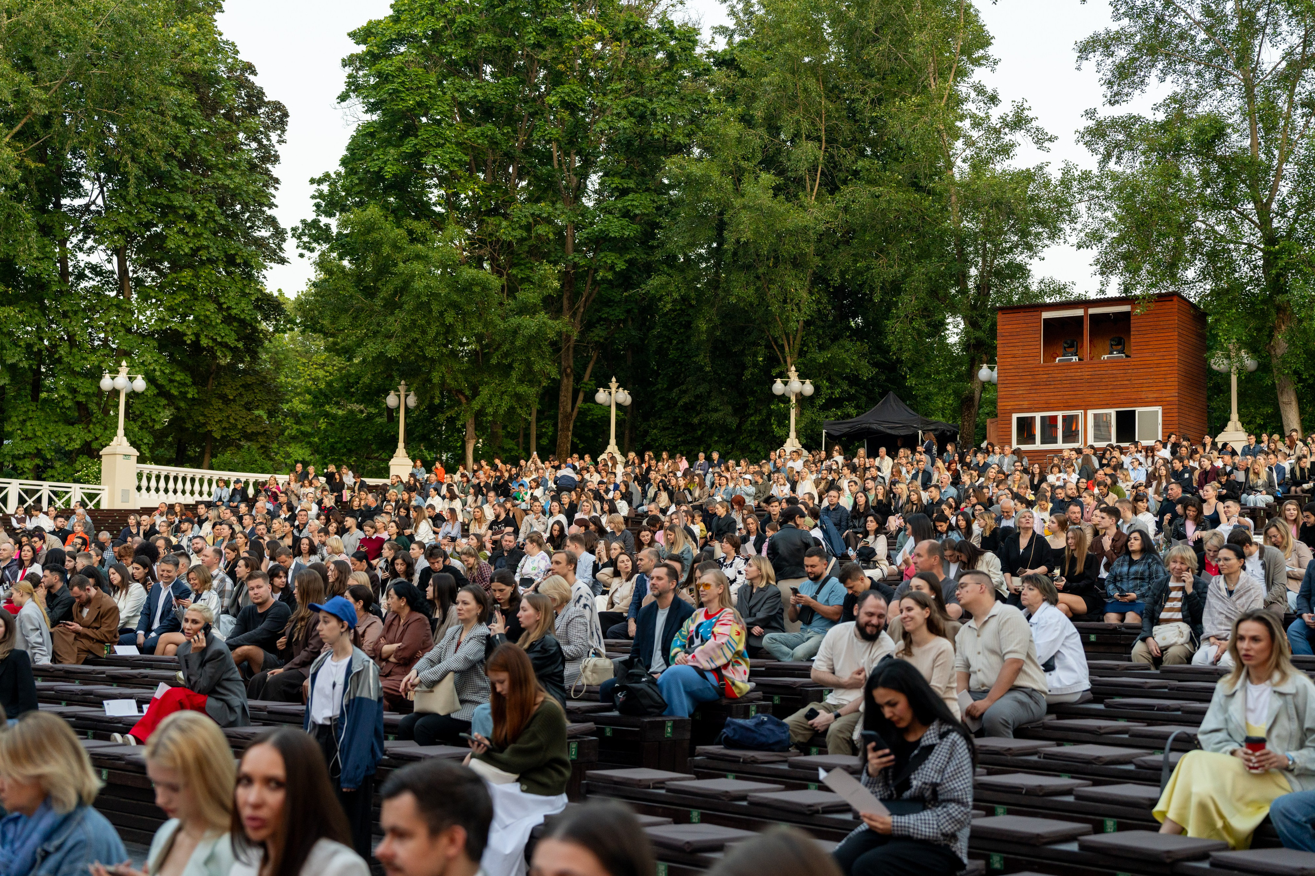 Симфонический оркестр Lumisfera при свечах. Фотограф Никита Комаров