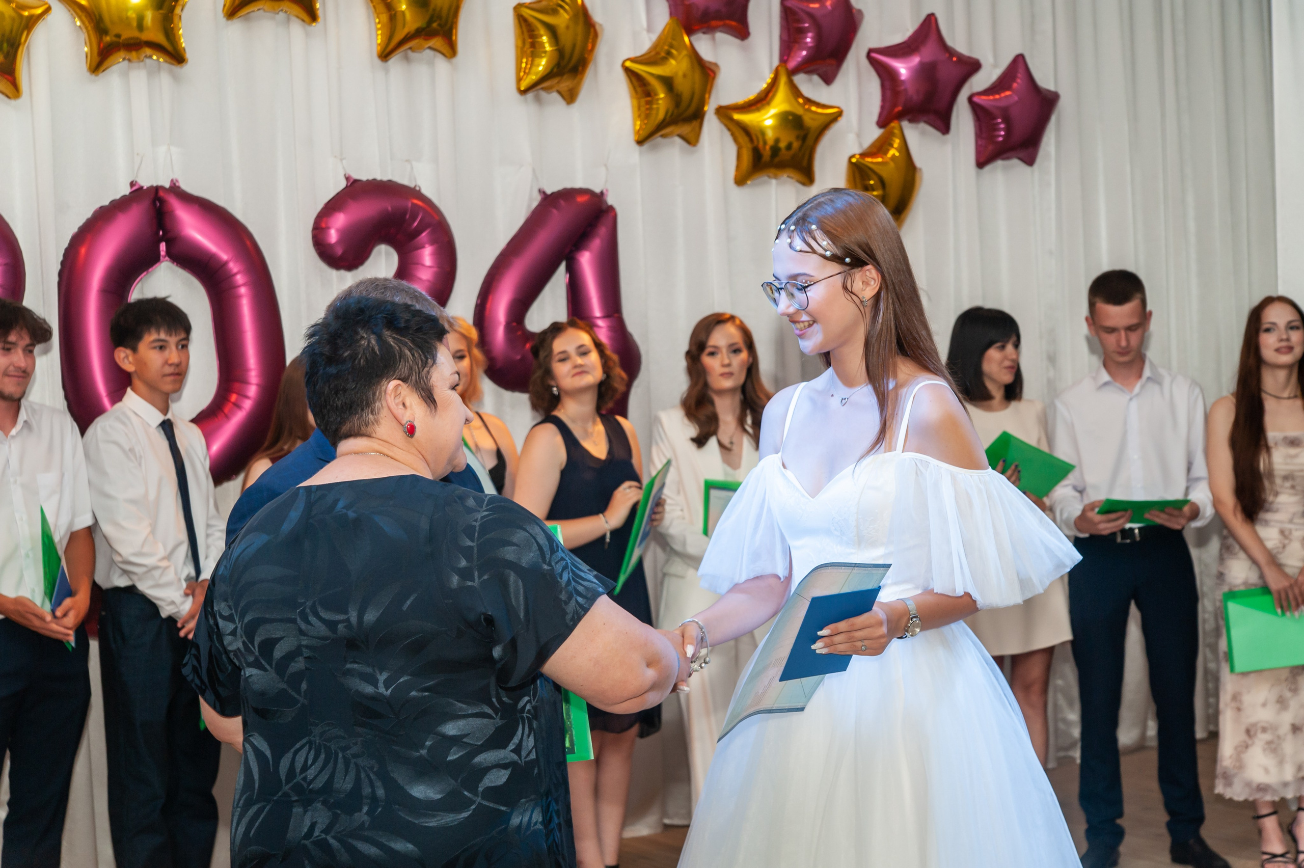 Выпускной МАОУ СОШ № 17 им. Эдуарда Есаяна. Свадебный и семейный фотограф Денис Лукьянов в Краснодаре, Краснодарском крае и Республике Крым