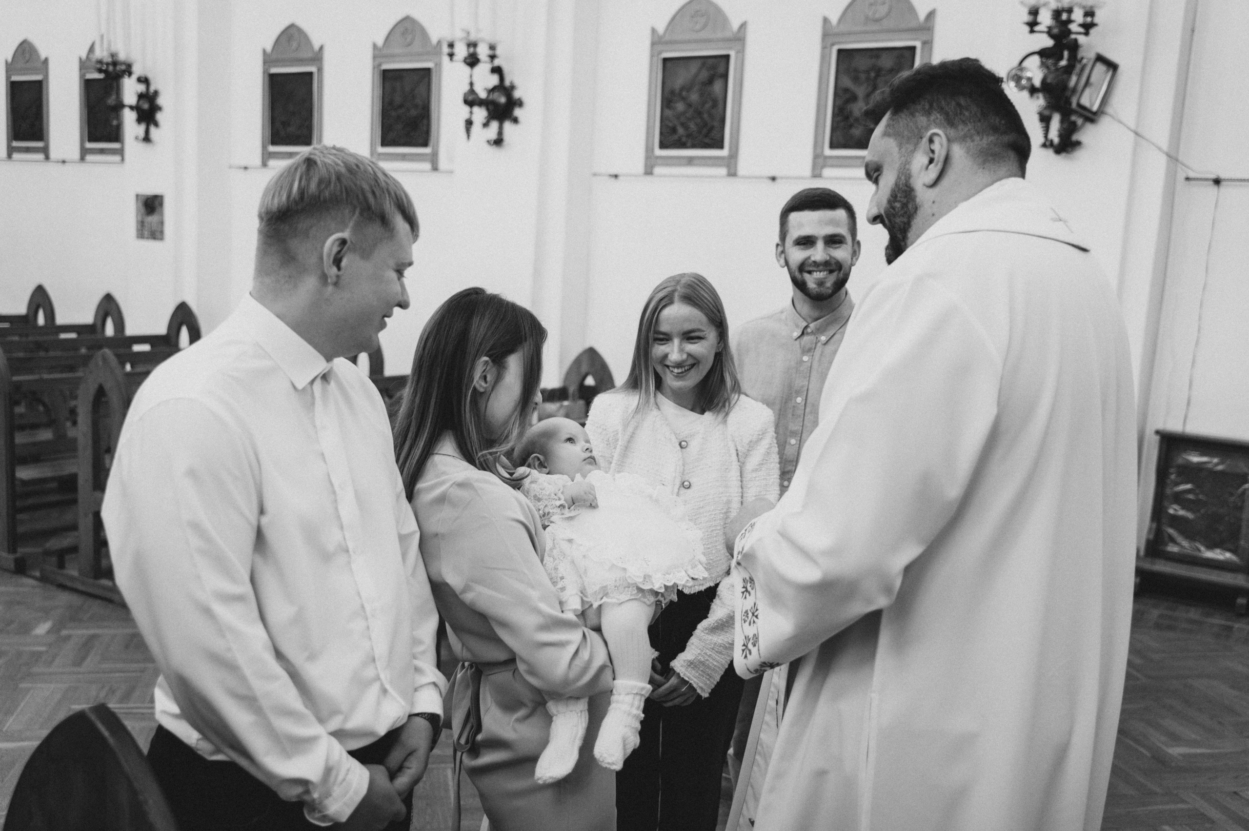 Крещение Эмили (Золотогорский костёл Пресвятой Троицы). Семейный фотограф в Минске Дарья Дреко