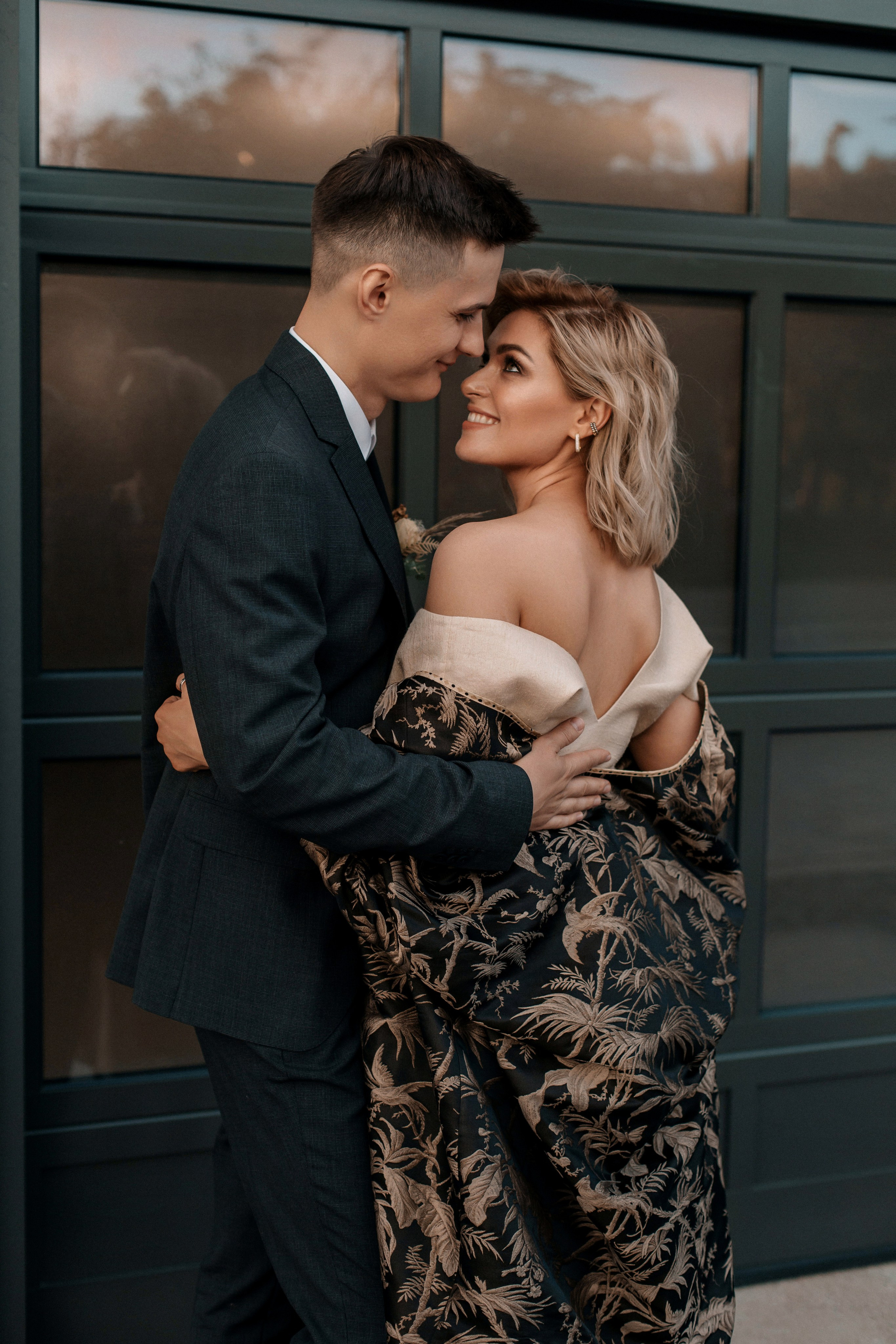 Свадьба для двоих с прогулкой в Выборге. Свадебный фотограф в Санкт-Петербурге Вика Стукачева