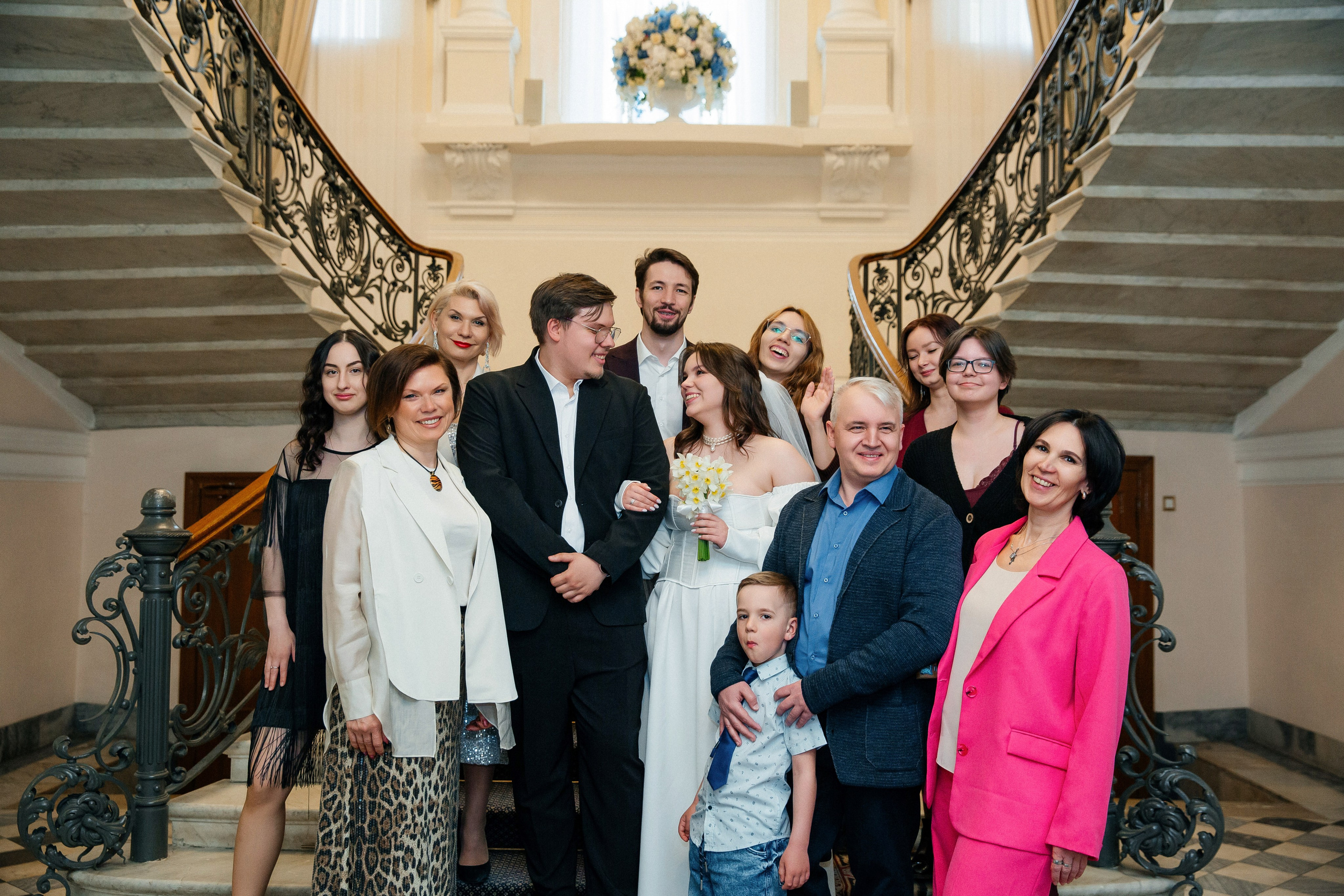 Съемка в отеле и регистрация прохладным майским днем. Свадебный фотограф в Санкт-Петербурге Вика Стукачева