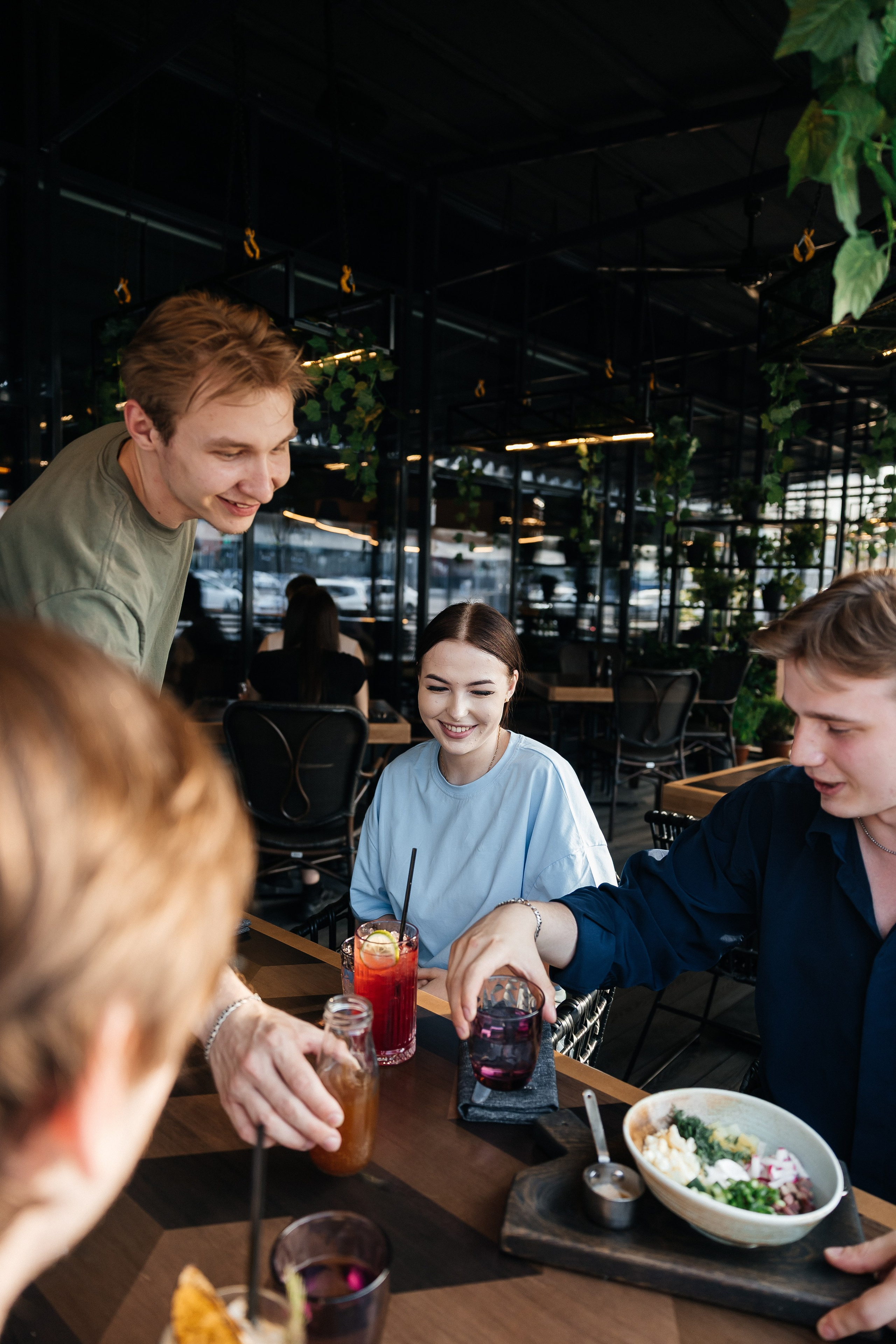 ГОРЯЧИЙ ЦЕХ открытие летней террасы. Фотограф свадебный семейный в Красноярске Шукшина Наталья
