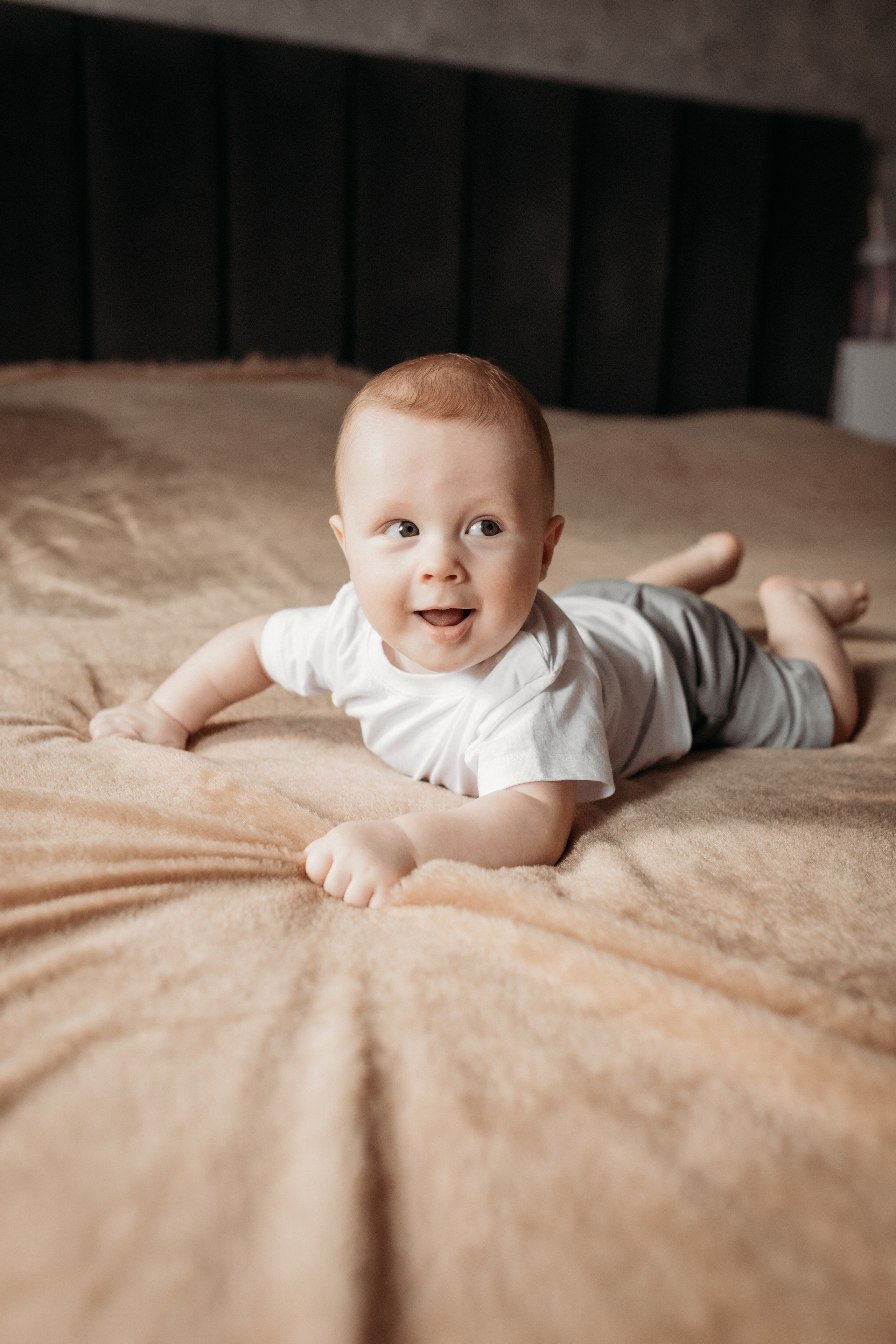 Лайфстайл lifestyle фотосессия новорожденного Барнаул. Фотограф новорожденных в г. Барнаул Ренпенинг Катерина