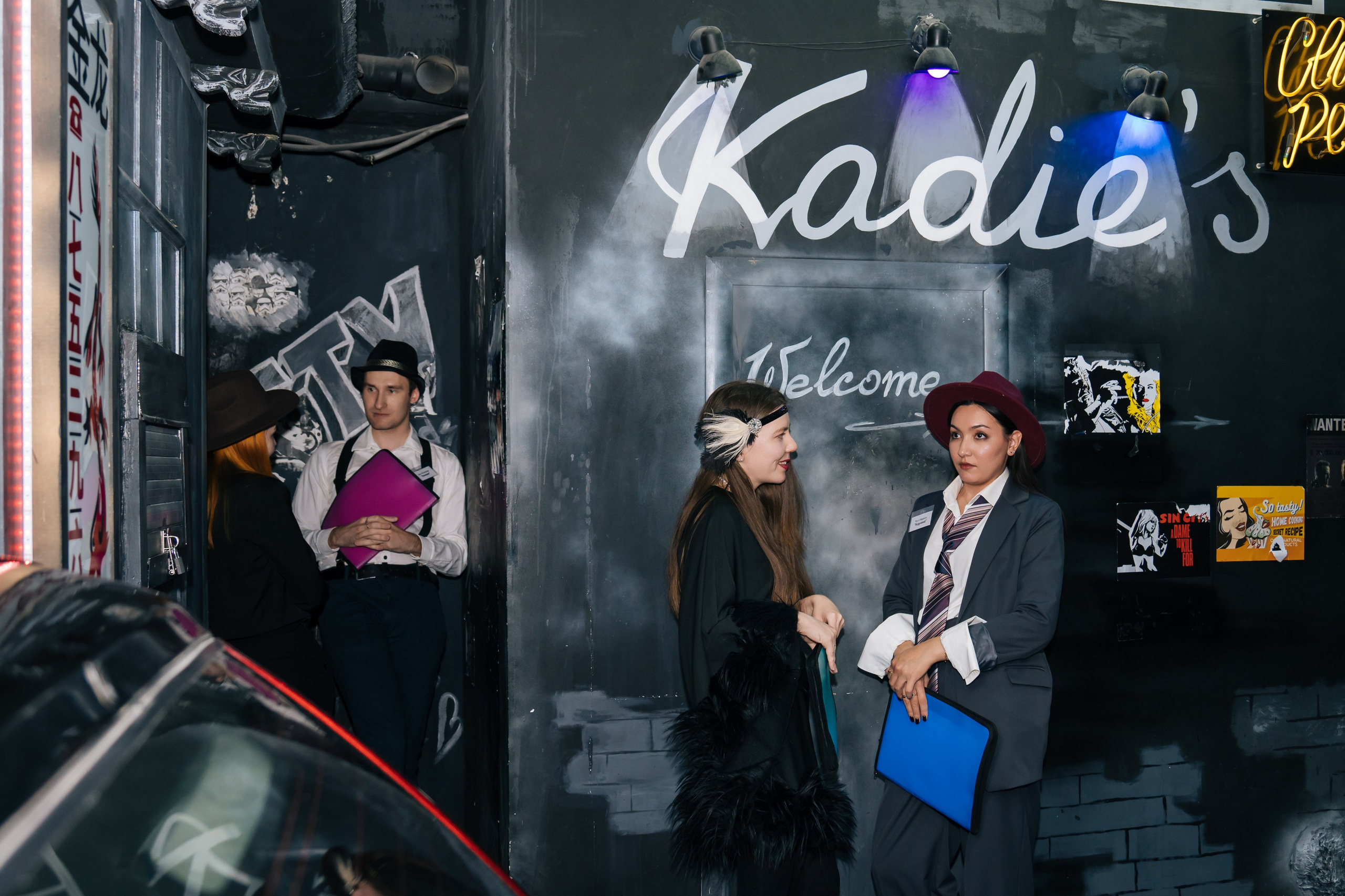 Квесты и праздники в Нелогике. Фотограф в Москве. Индивидуальные и парные съёмки, мероприятия, промо-съёмки для артистов