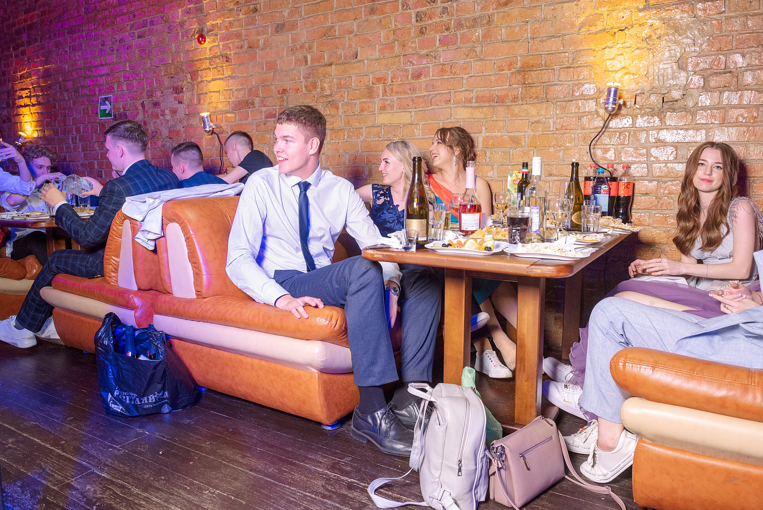 ВЫПУСКНОЙ 11А шк106. Семейный, свадебный, школьный фотограф в Железногорске Целуев Андрей