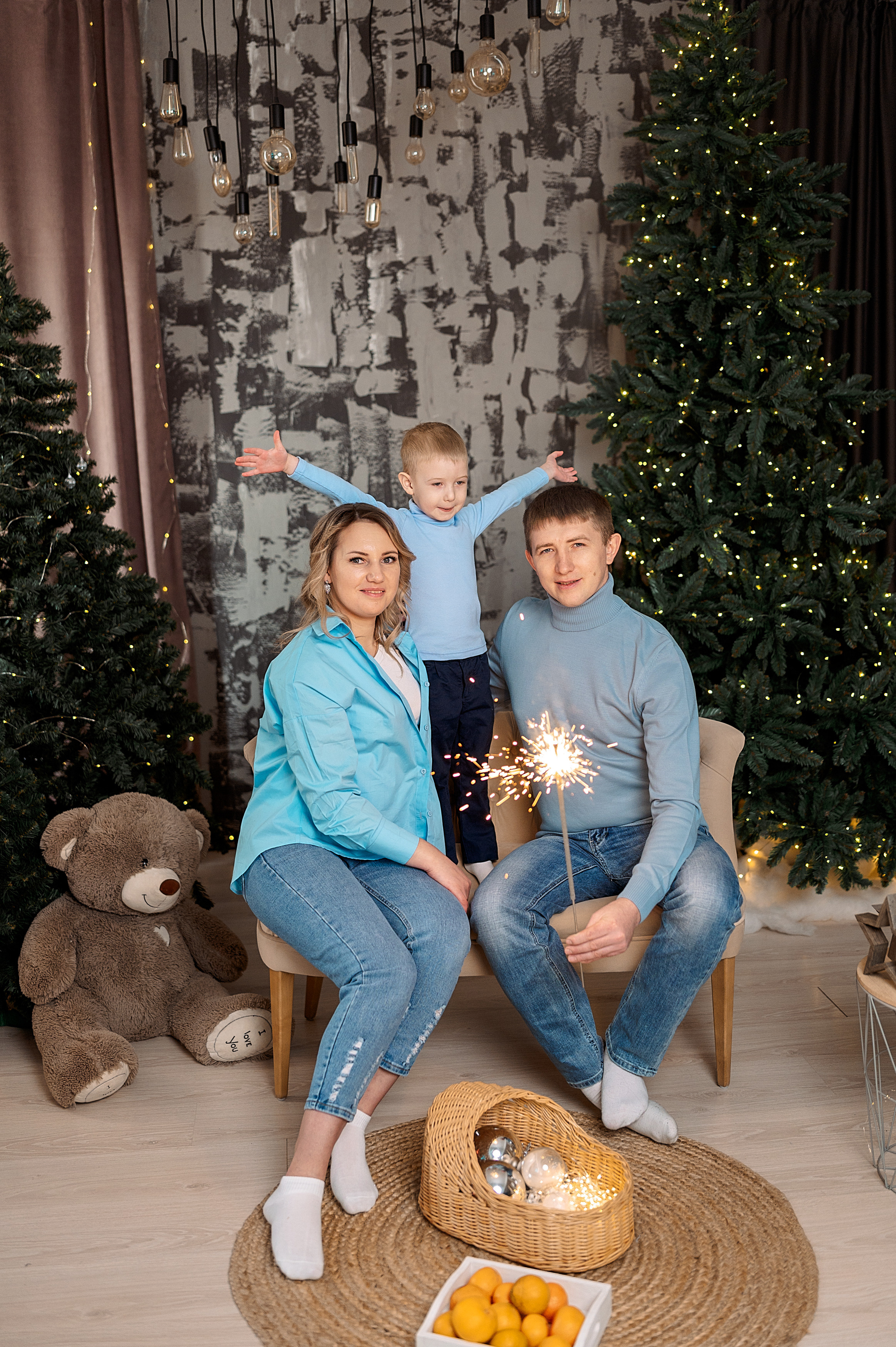 Кристина, Николай и Рома. Семейный, свадебный, школьный фотограф в Железногорске Целуев Андрей