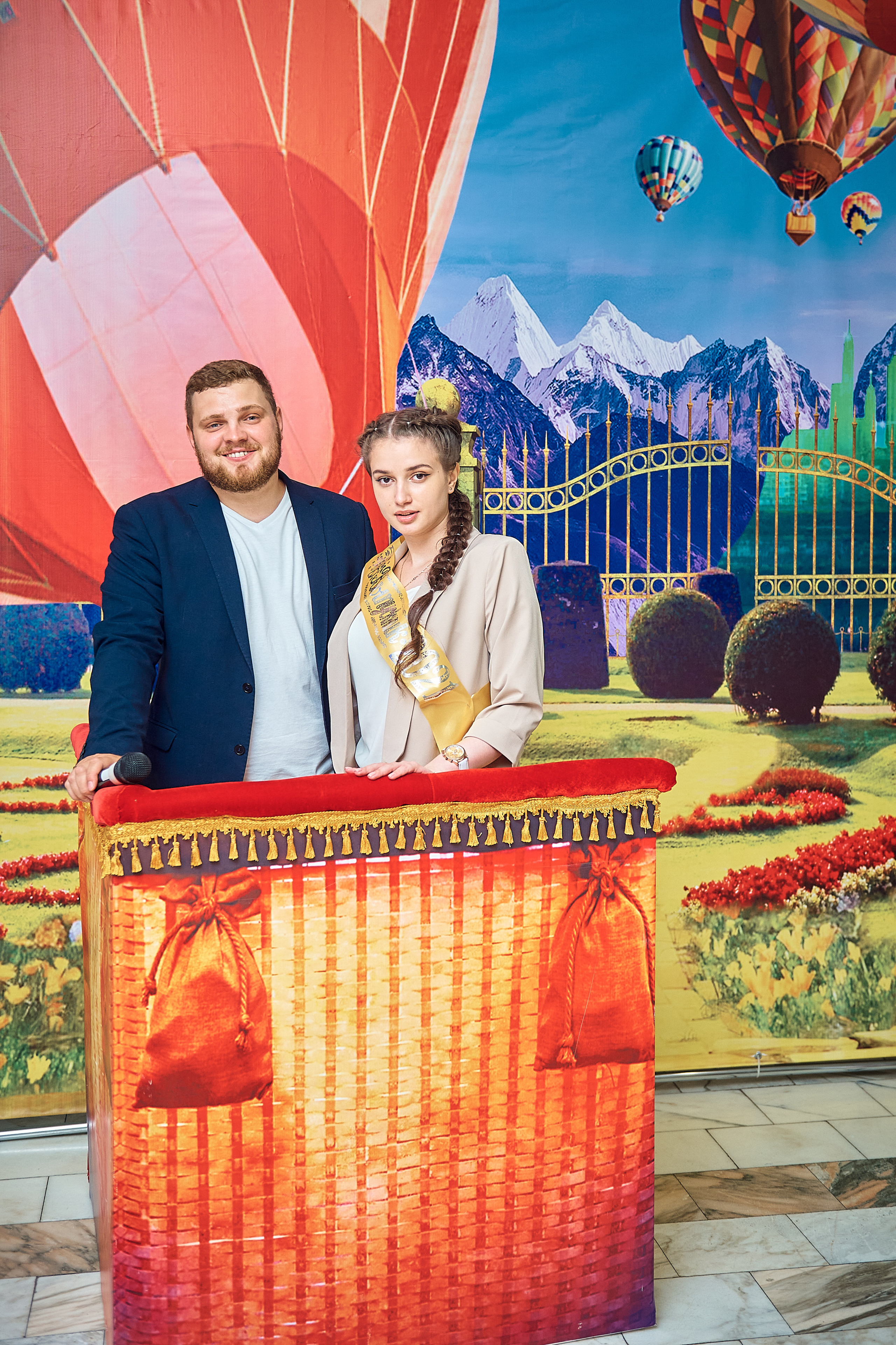 Выпускной 11 кл школа 100 2021 г. Семейный, свадебный, школьный фотограф в Железногорске Целуев Андрей