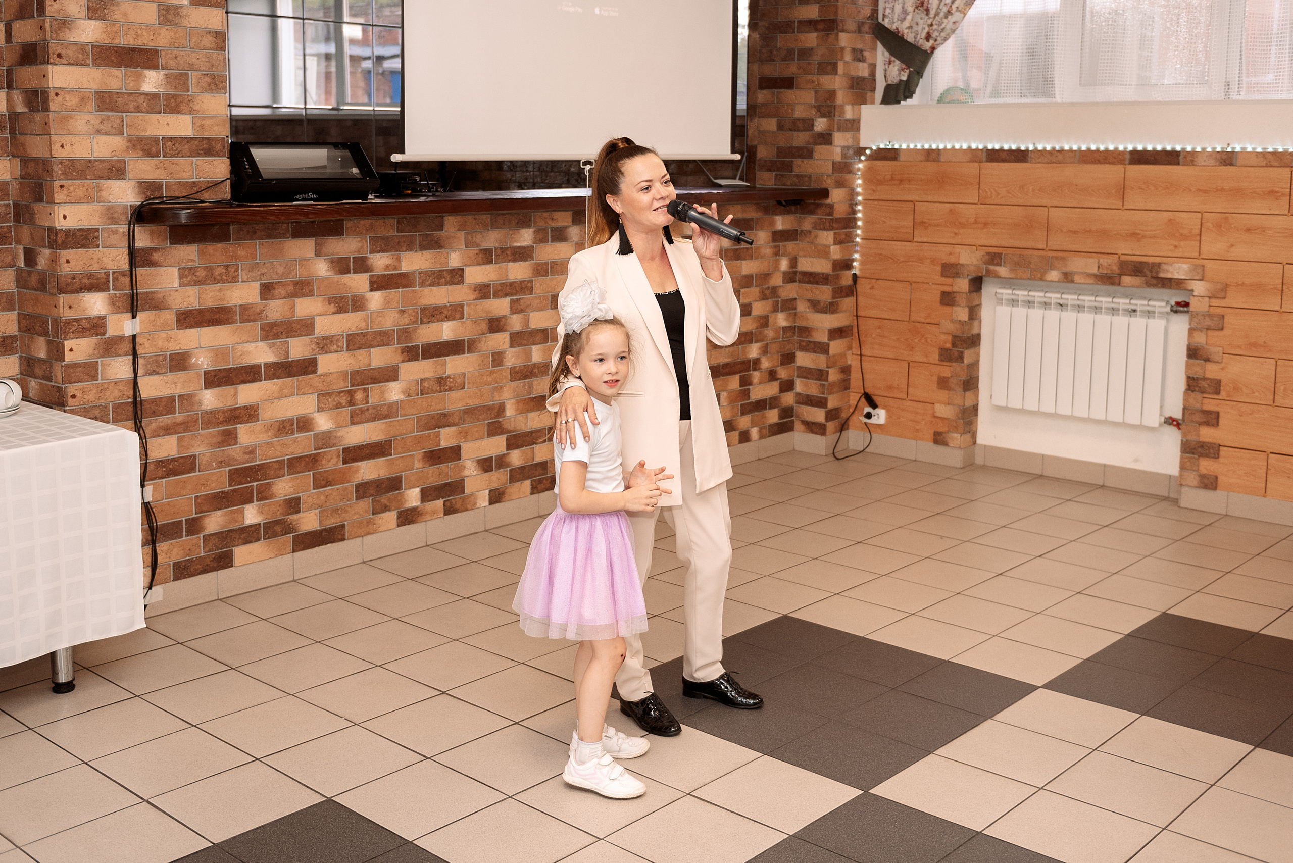 ВЫПУСКНОЙ 9кл. шк.106. Семейный, свадебный, школьный фотограф в Железногорске Целуев Андрей