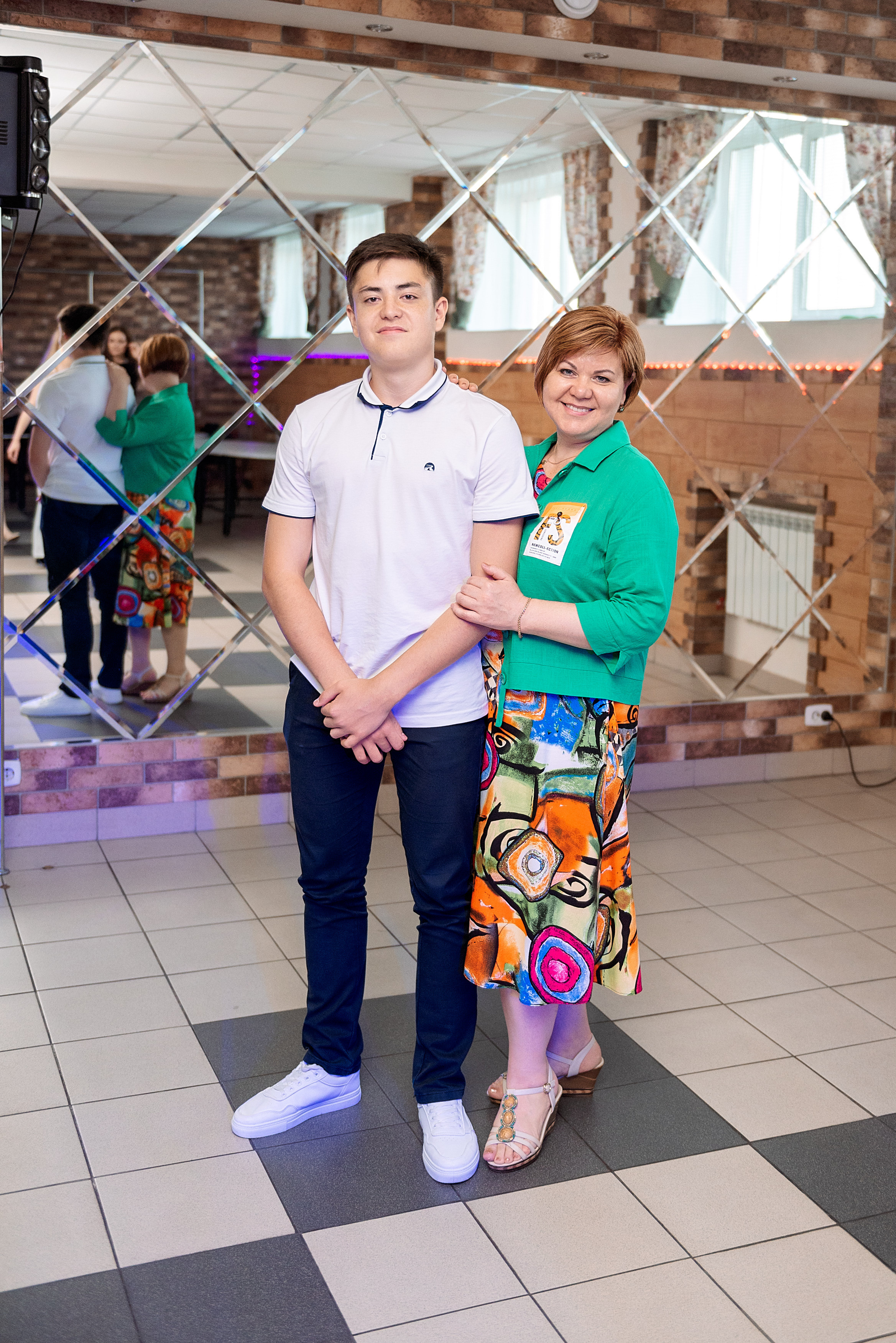 ВЫПУСКНОЙ 9кл. шк.106. Семейный, свадебный, школьный фотограф в Железногорске Целуев Андрей