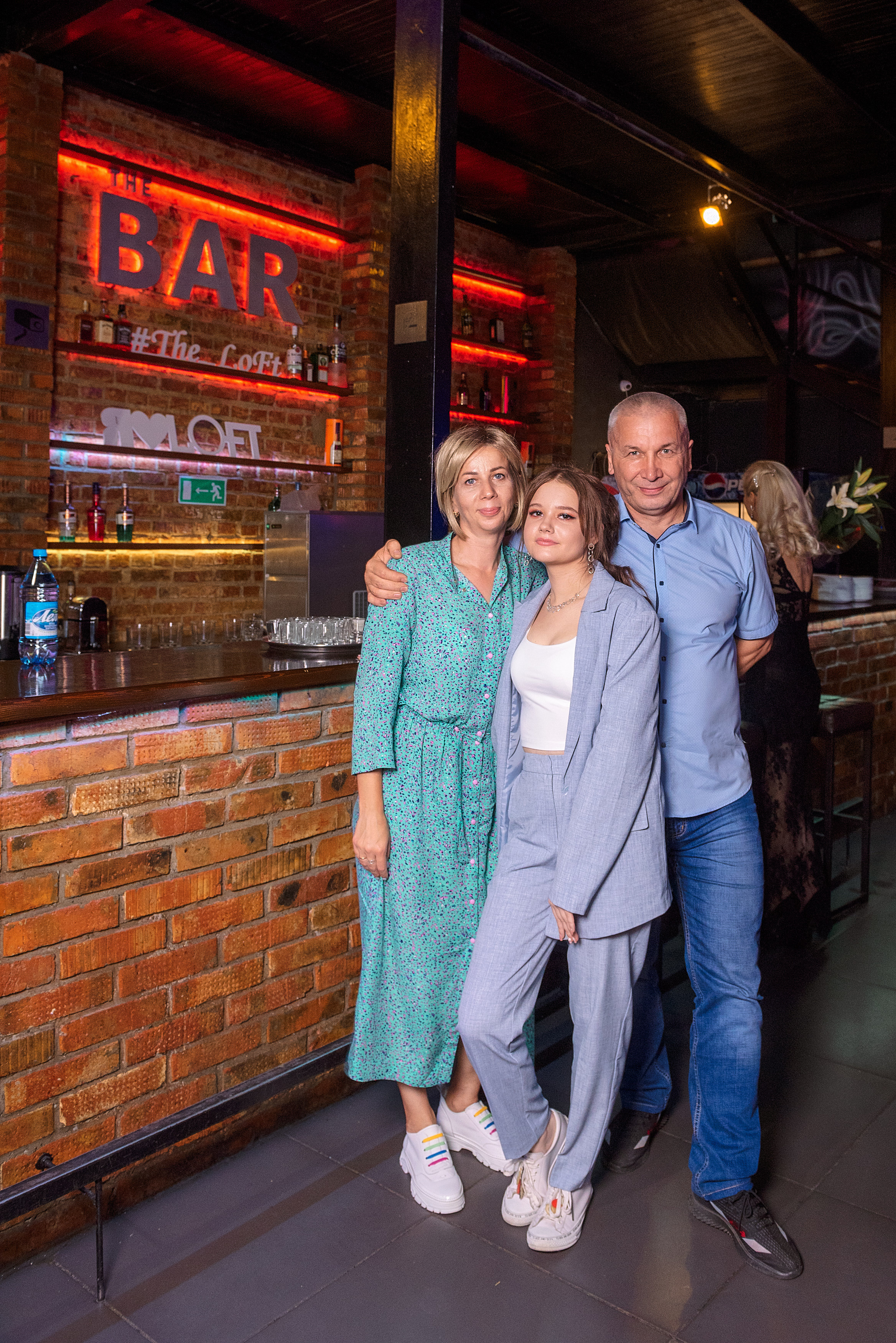 ВЫПУСКНОЙ 11А шк106. Семейный, свадебный, школьный фотограф в Железногорске Целуев Андрей