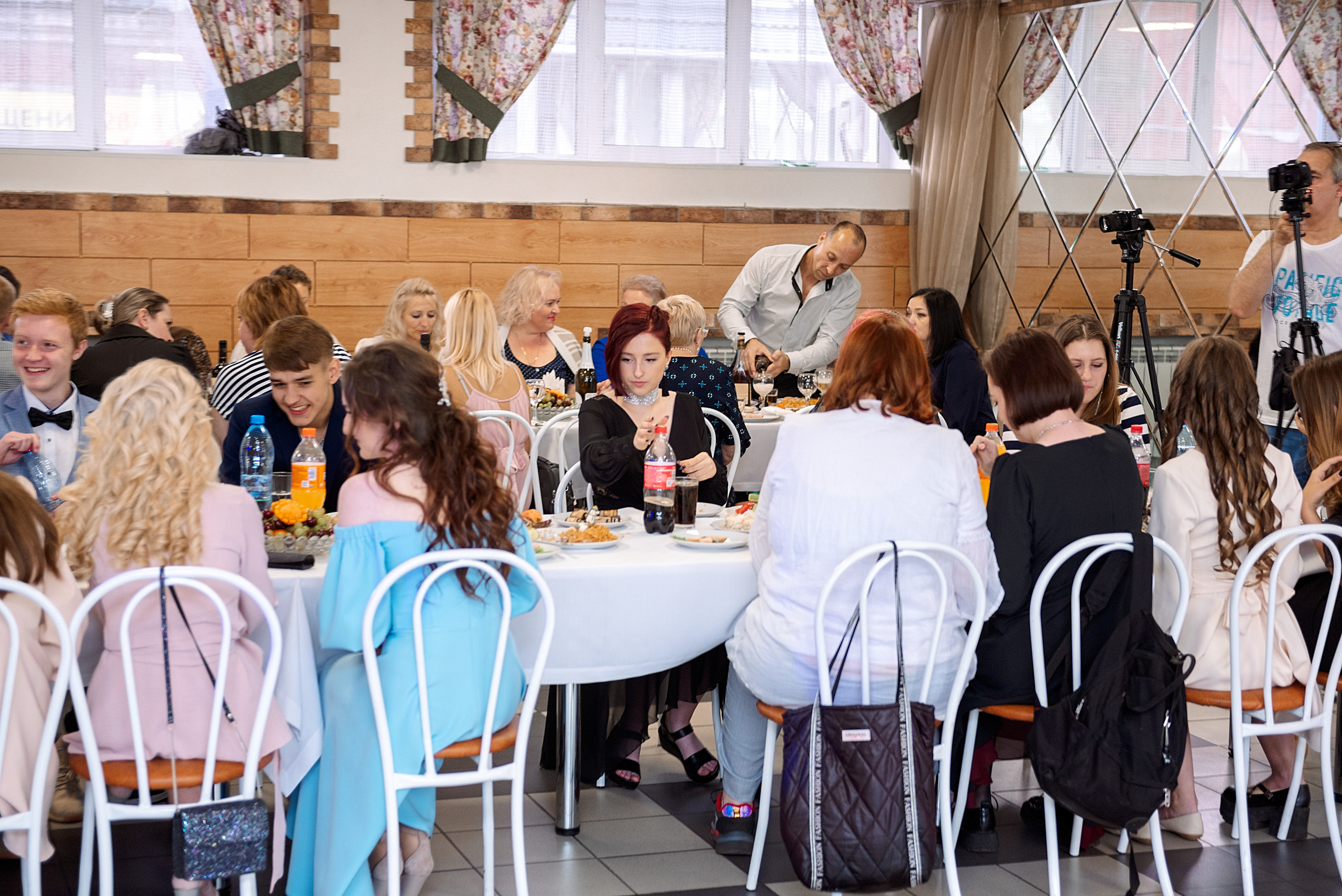 ВЫПУСКНОЙ 9кл. гимназия 91. Семейный, свадебный, школьный фотограф в Железногорске Целуев Андрей