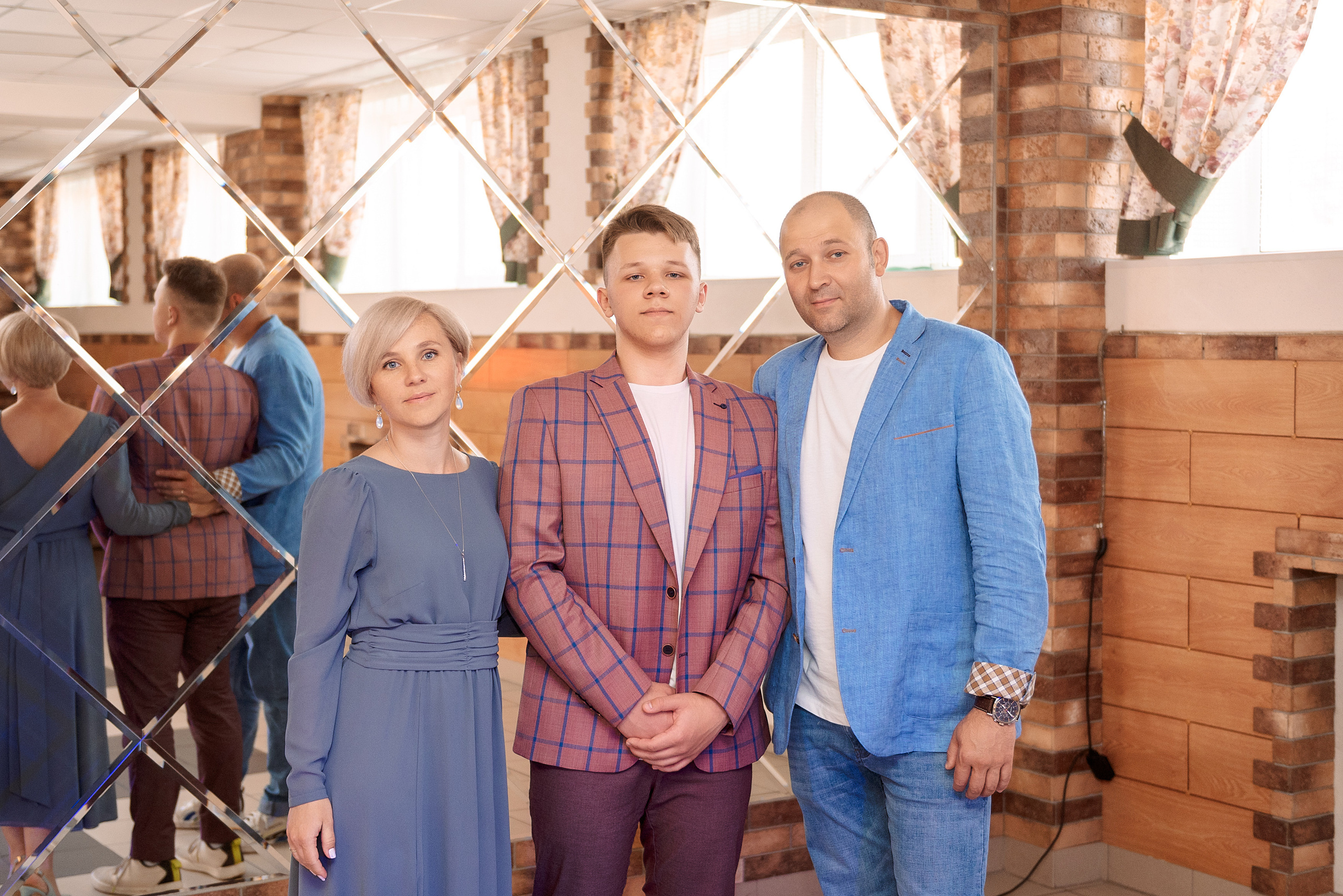 ВЫПУСКНОЙ 9кл. шк.106. Семейный, свадебный, школьный фотограф в Железногорске Целуев Андрей