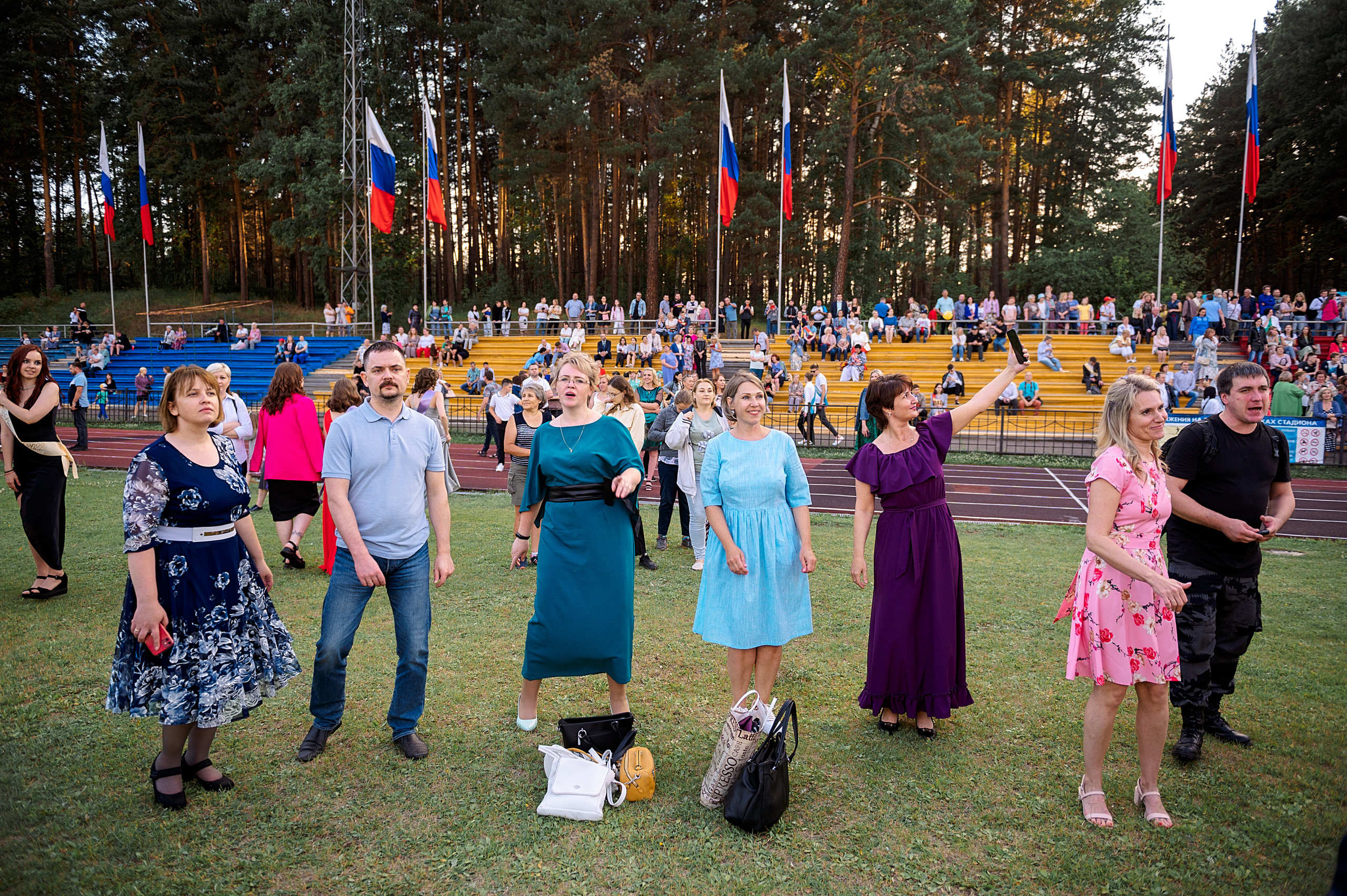 ВЫПУСКНОЙ 11А шк106. Семейный, свадебный, школьный фотограф в Железногорске Целуев Андрей