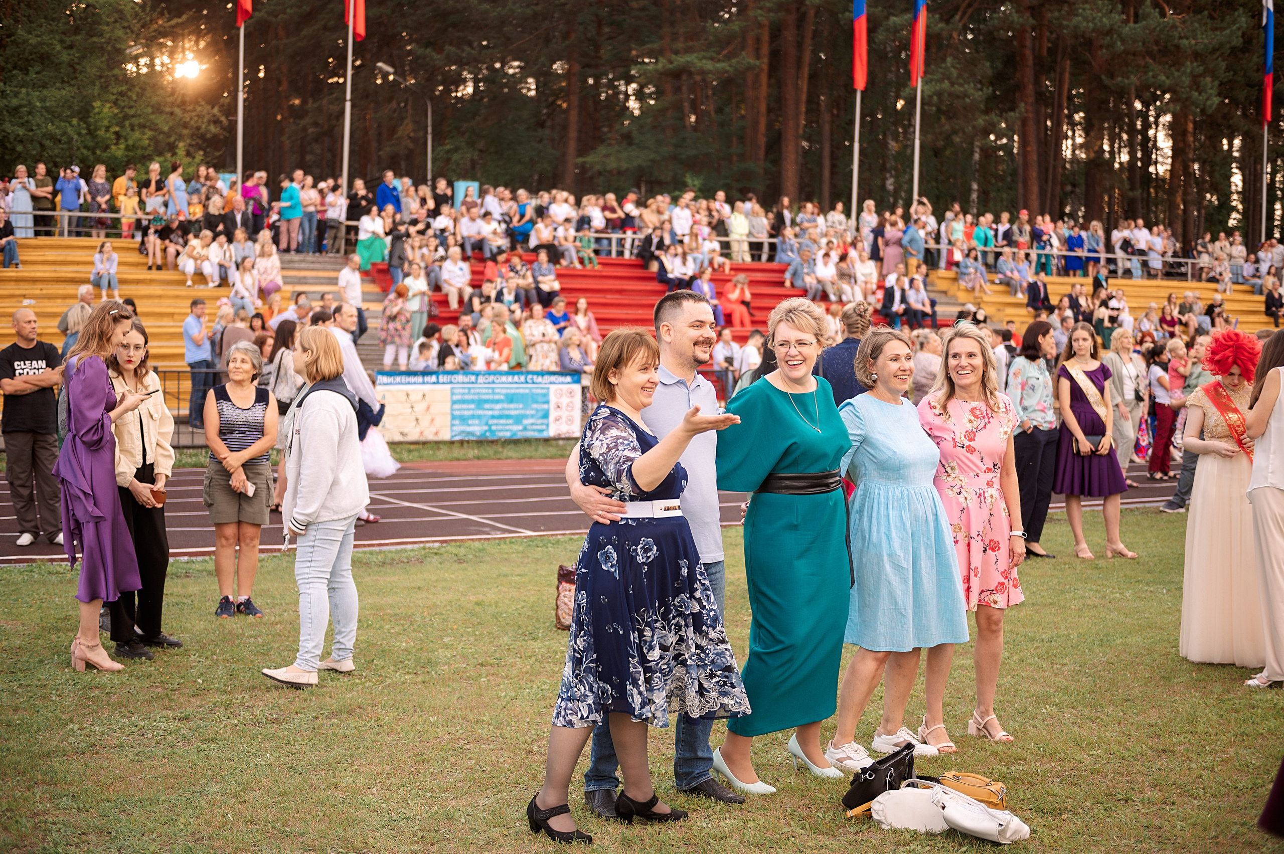 ВЫПУСКНОЙ 11А шк106. Семейный, свадебный, школьный фотограф в Железногорске Целуев Андрей