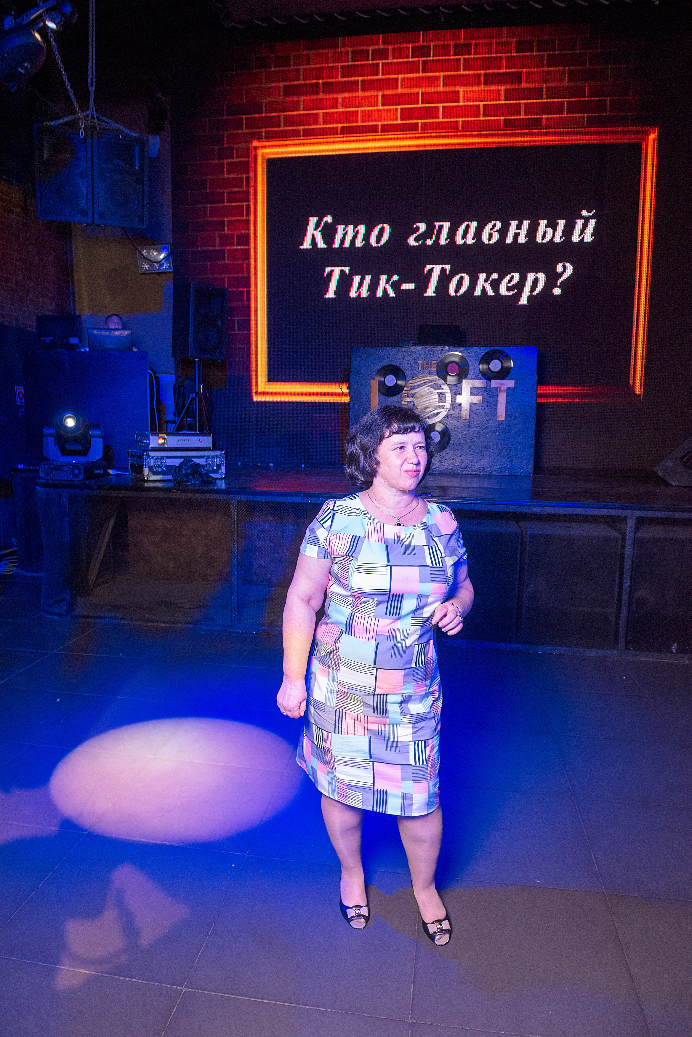 ВЫПУСКНОЙ 11А шк106. Семейный, свадебный, школьный фотограф в Железногорске Целуев Андрей