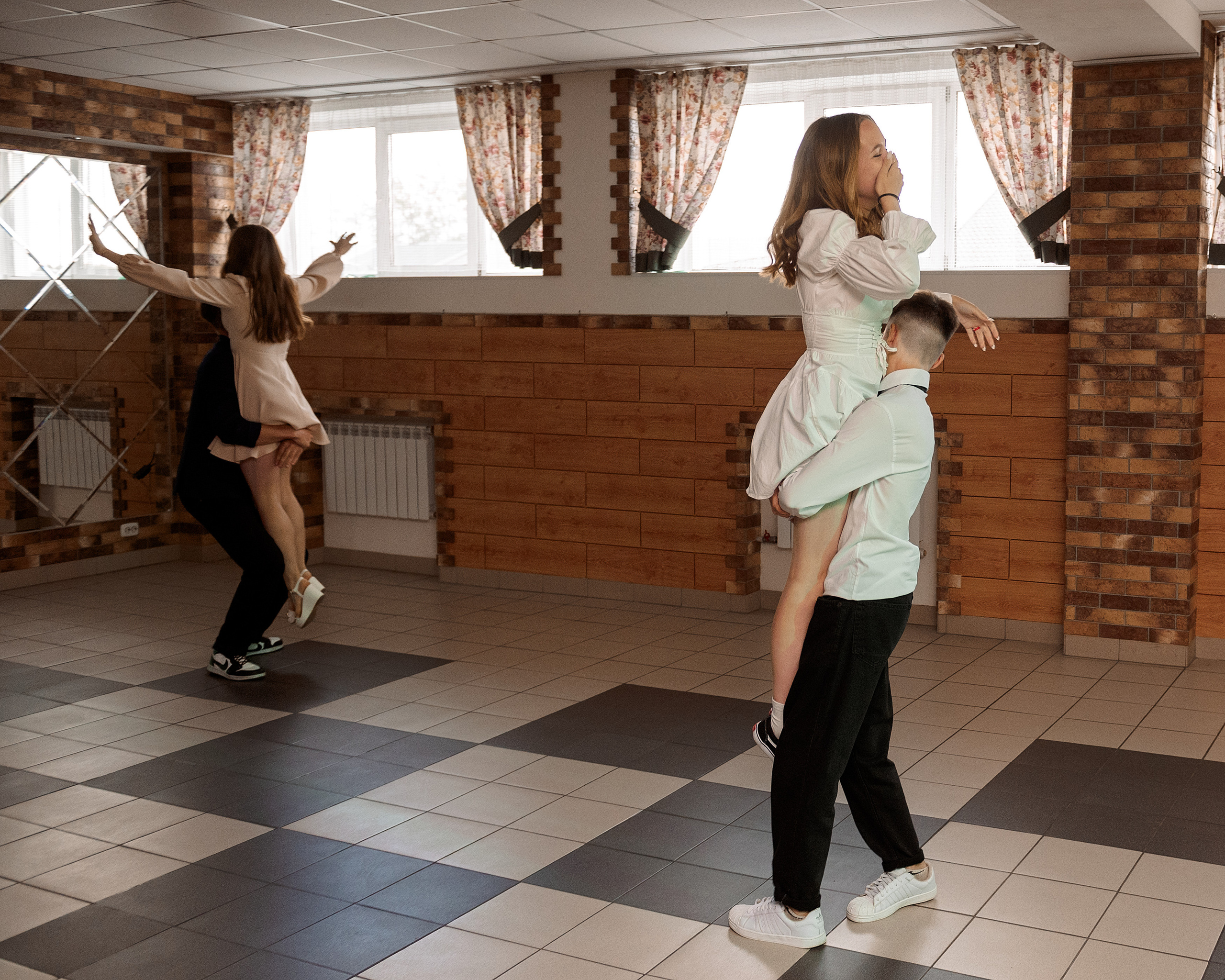 ВЫПУСКНОЙ 9кл. гимназия 91. Семейный, свадебный, школьный фотограф в Железногорске Целуев Андрей