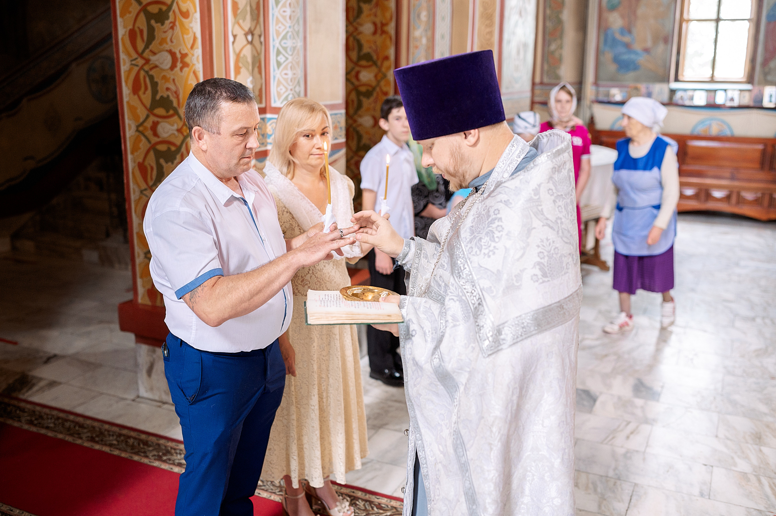 Венчание Вячеслав и Ирина. Семейный, свадебный, школьный фотограф в Железногорске Целуев Андрей