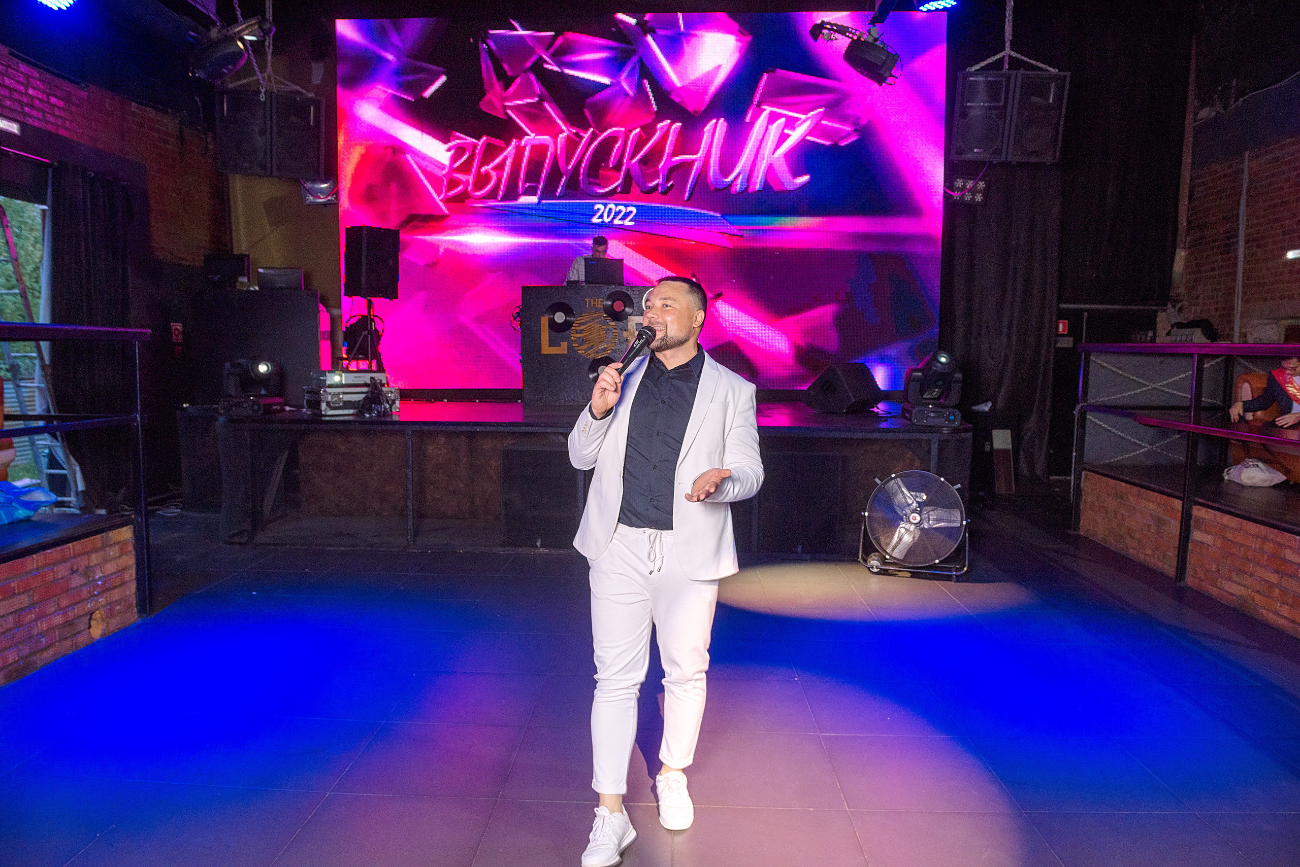 ВЫПУСКНОЙ 11А шк106. Семейный, свадебный, школьный фотограф в Железногорске Целуев Андрей