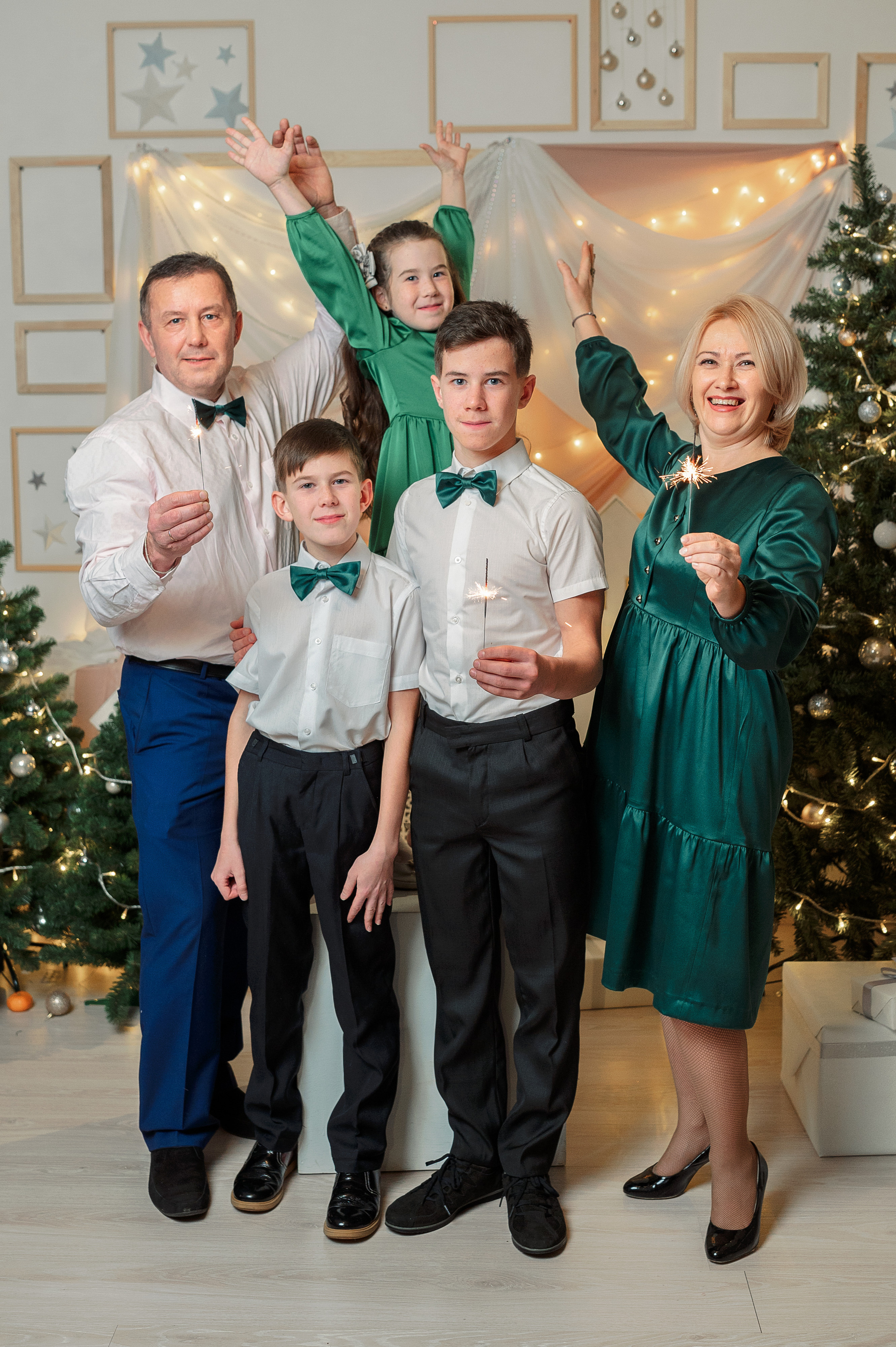 Семья Аржанниковых и Александриных. Семейный, свадебный, школьный фотограф в Железногорске Целуев Андрей