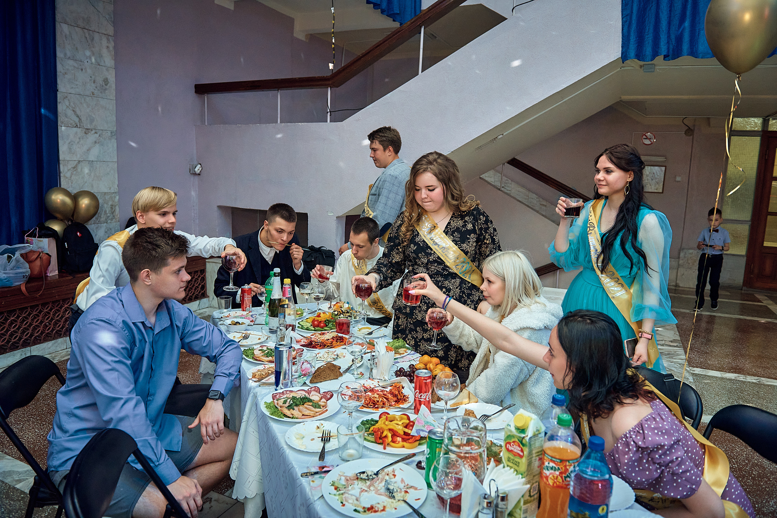 Выпускной 11 кл школа 100 2021 г. Семейный, свадебный, школьный фотограф в Железногорске Целуев Андрей