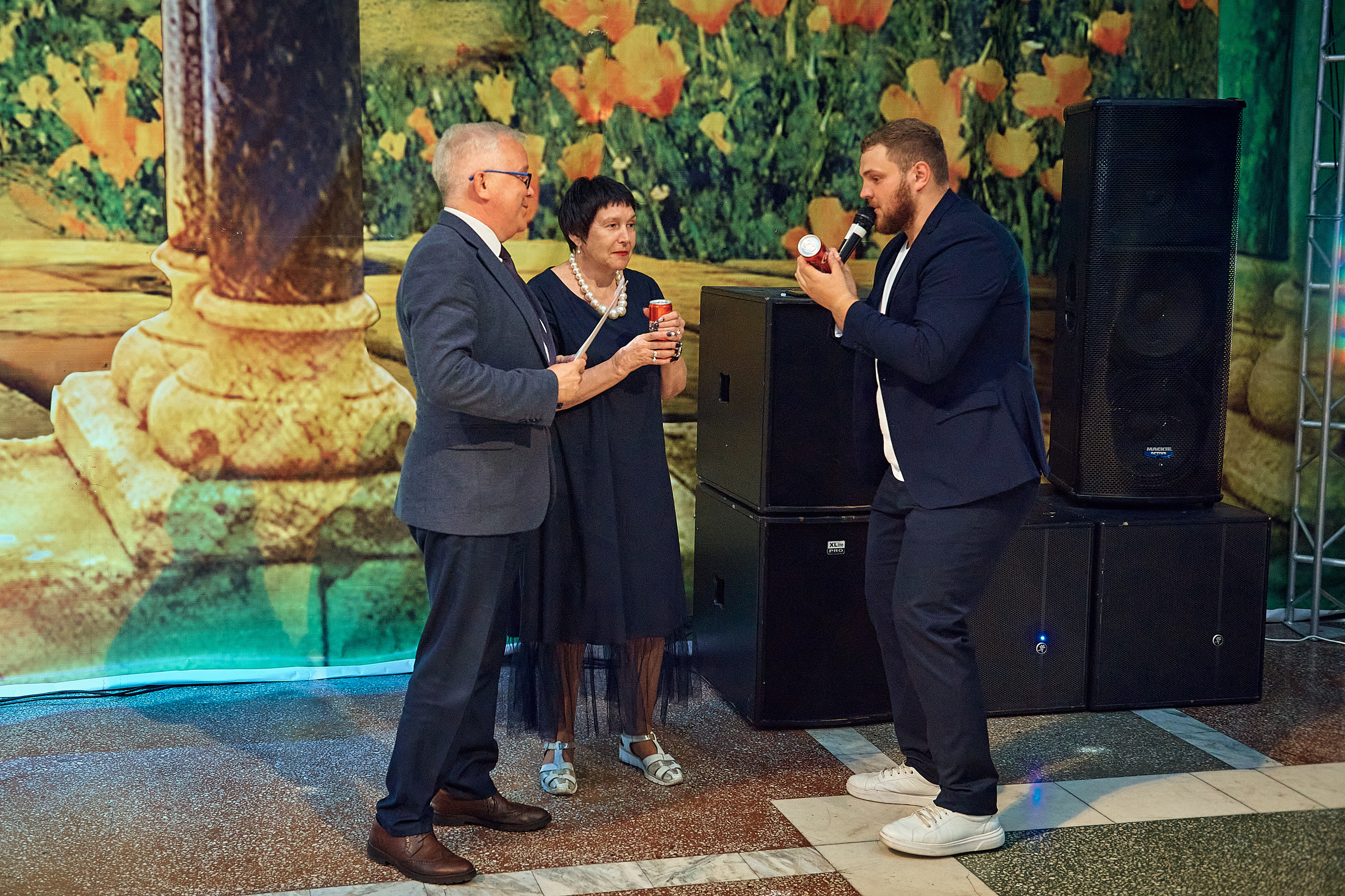 Выпускной 11 кл школа 100 2021 г. Семейный, свадебный, школьный фотограф в Железногорске Целуев Андрей