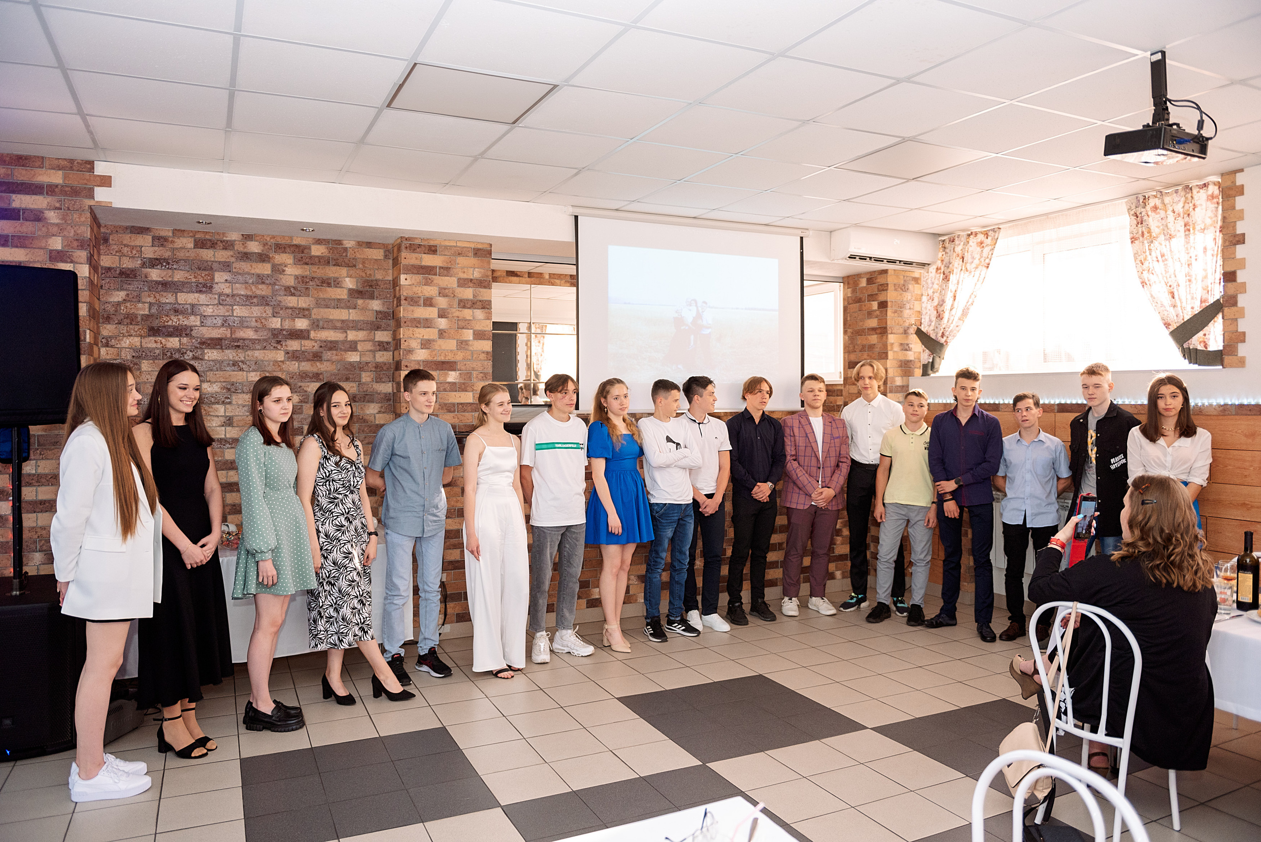 ВЫПУСКНОЙ 9кл. шк.106. Семейный, свадебный, школьный фотограф в Железногорске Целуев Андрей