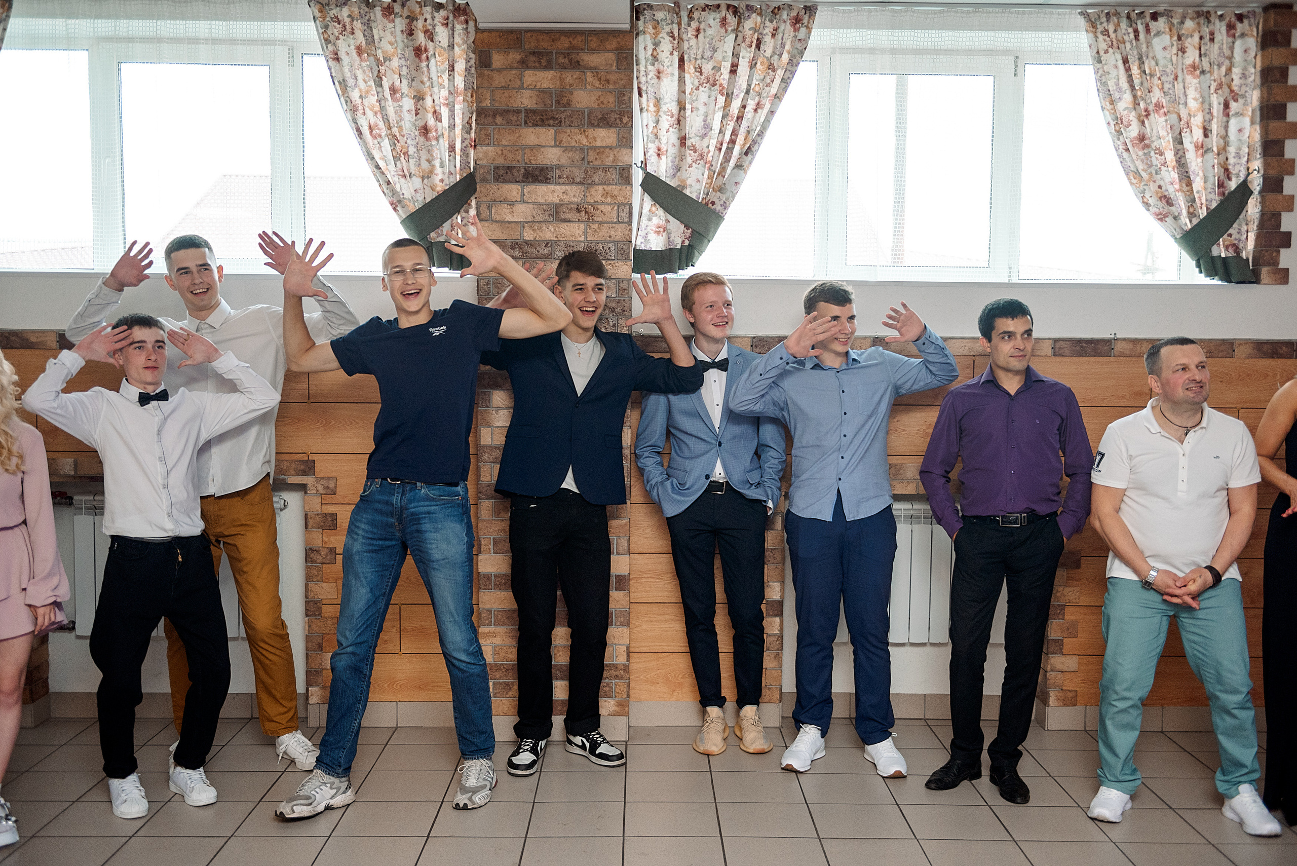 ВЫПУСКНОЙ 9кл. гимназия 91. Семейный, свадебный, школьный фотограф в Железногорске Целуев Андрей