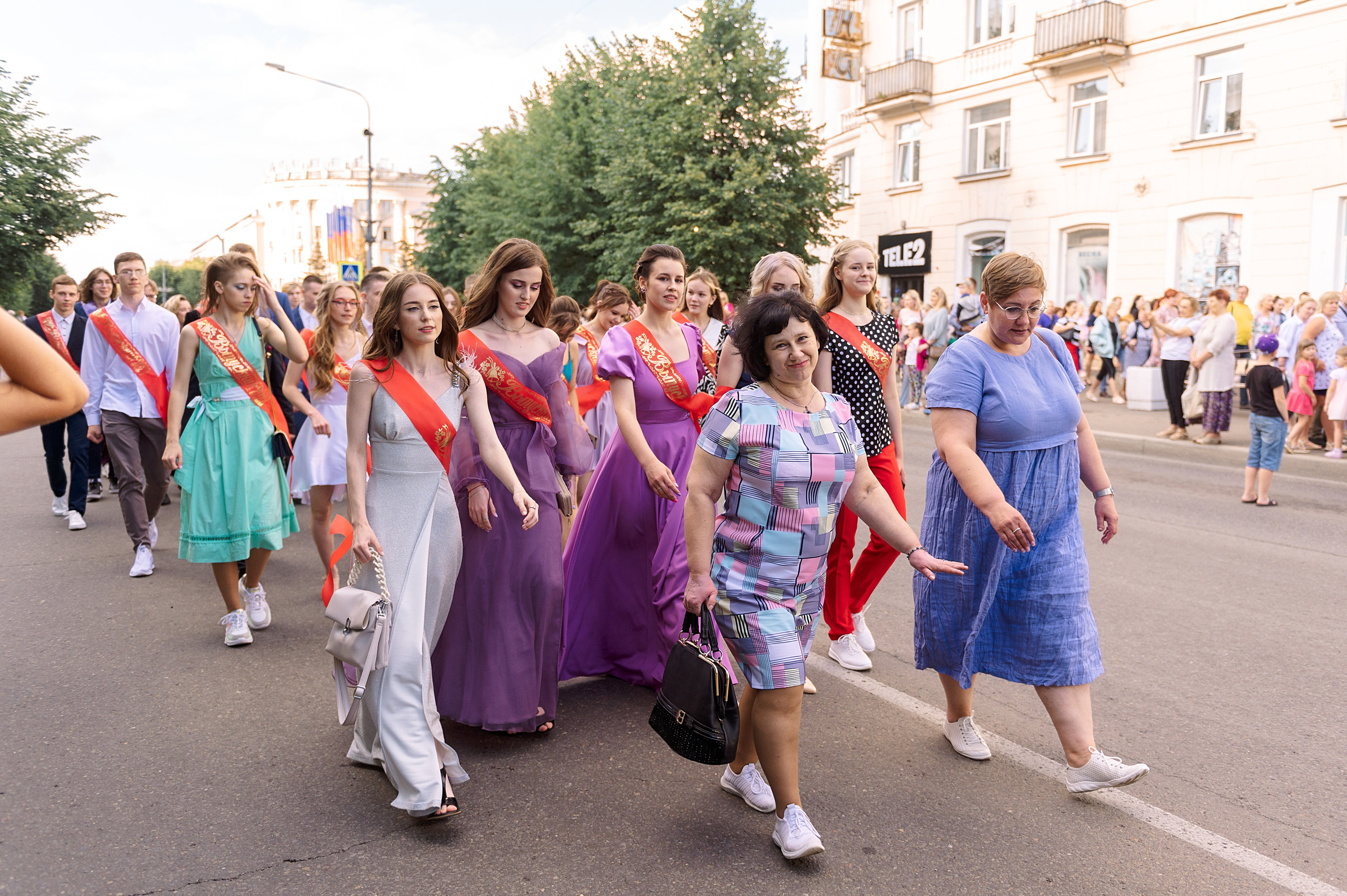 ВЫПУСКНОЙ 11А шк106. Семейный, свадебный, школьный фотограф в Железногорске Целуев Андрей