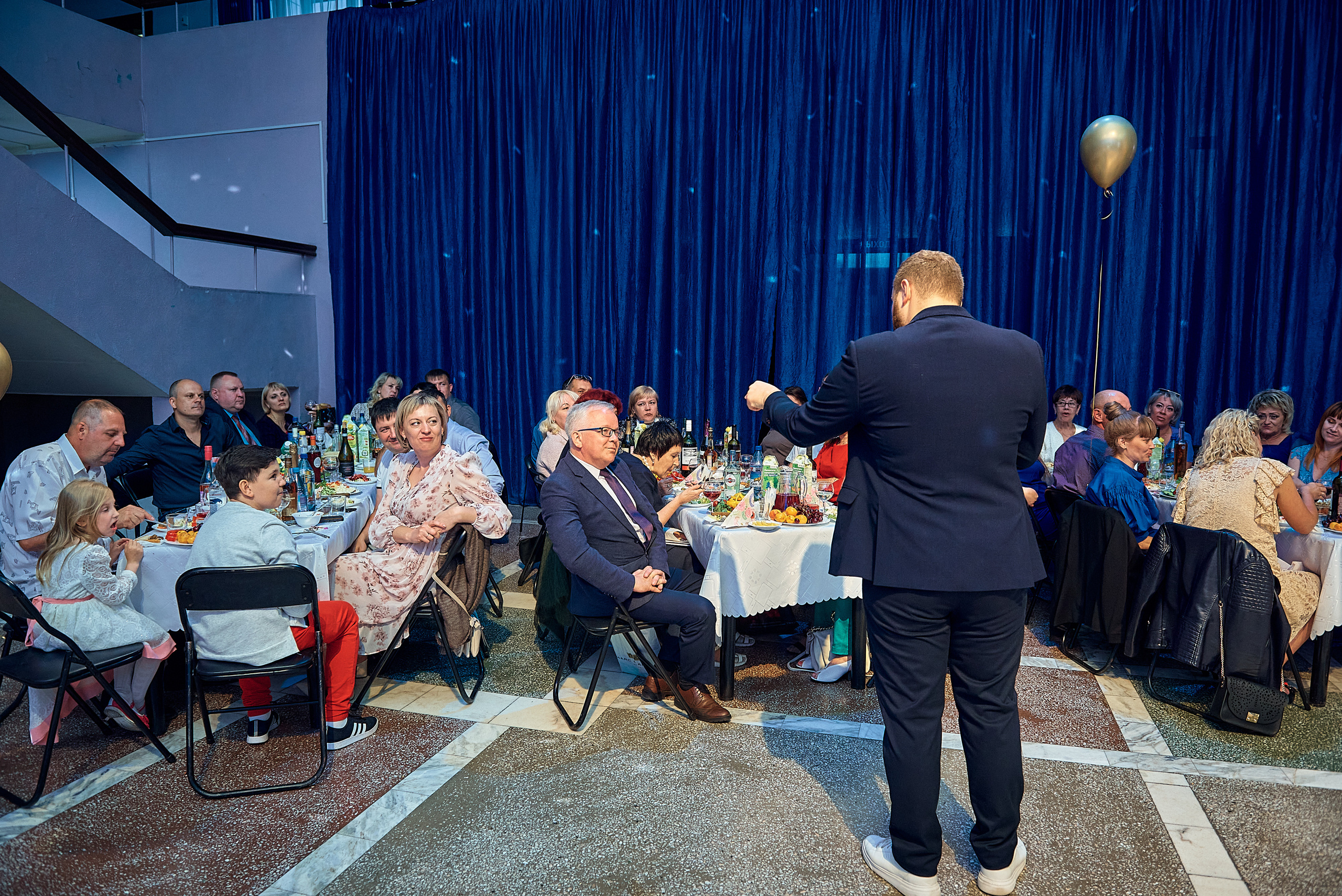 Выпускной 11 кл школа 100 2021 г. Семейный, свадебный, школьный фотограф в Железногорске Целуев Андрей