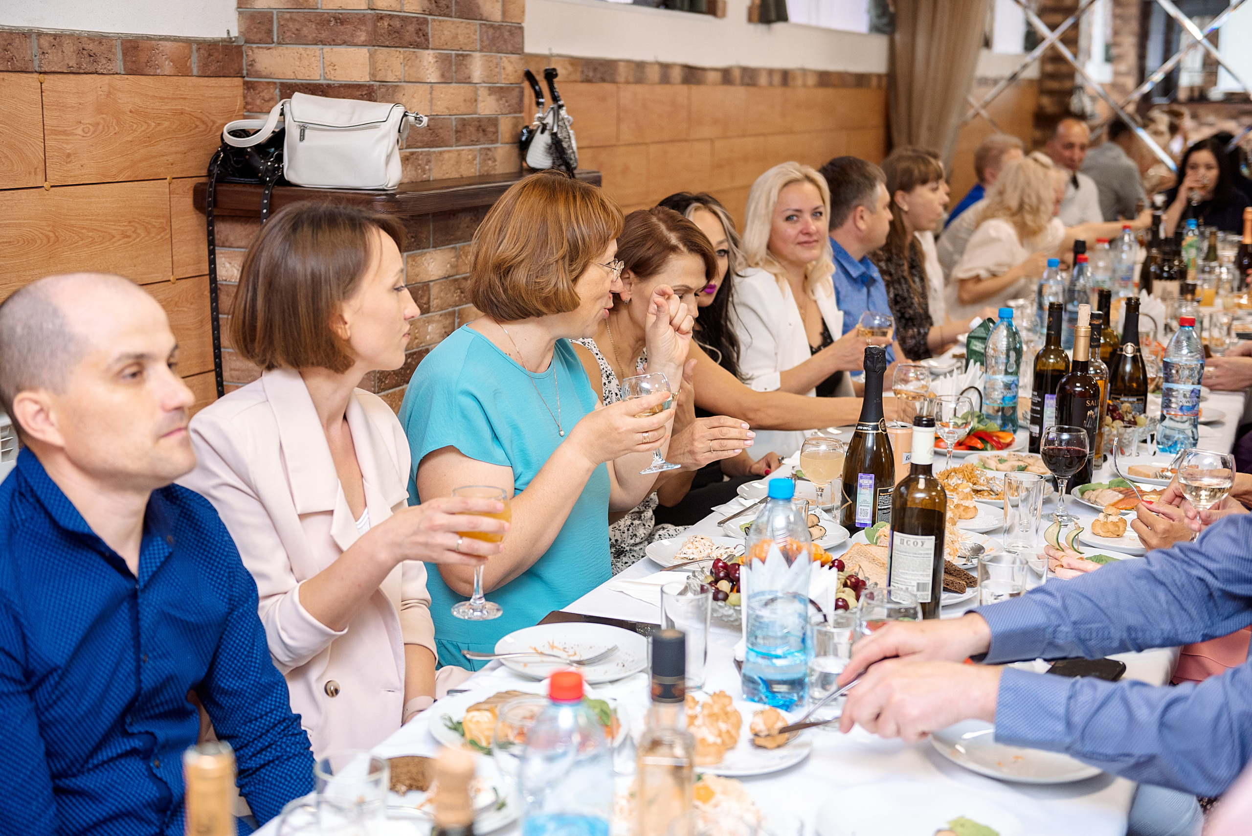 ВЫПУСКНОЙ 9кл. гимназия 91. Семейный, свадебный, школьный фотограф в Железногорске Целуев Андрей