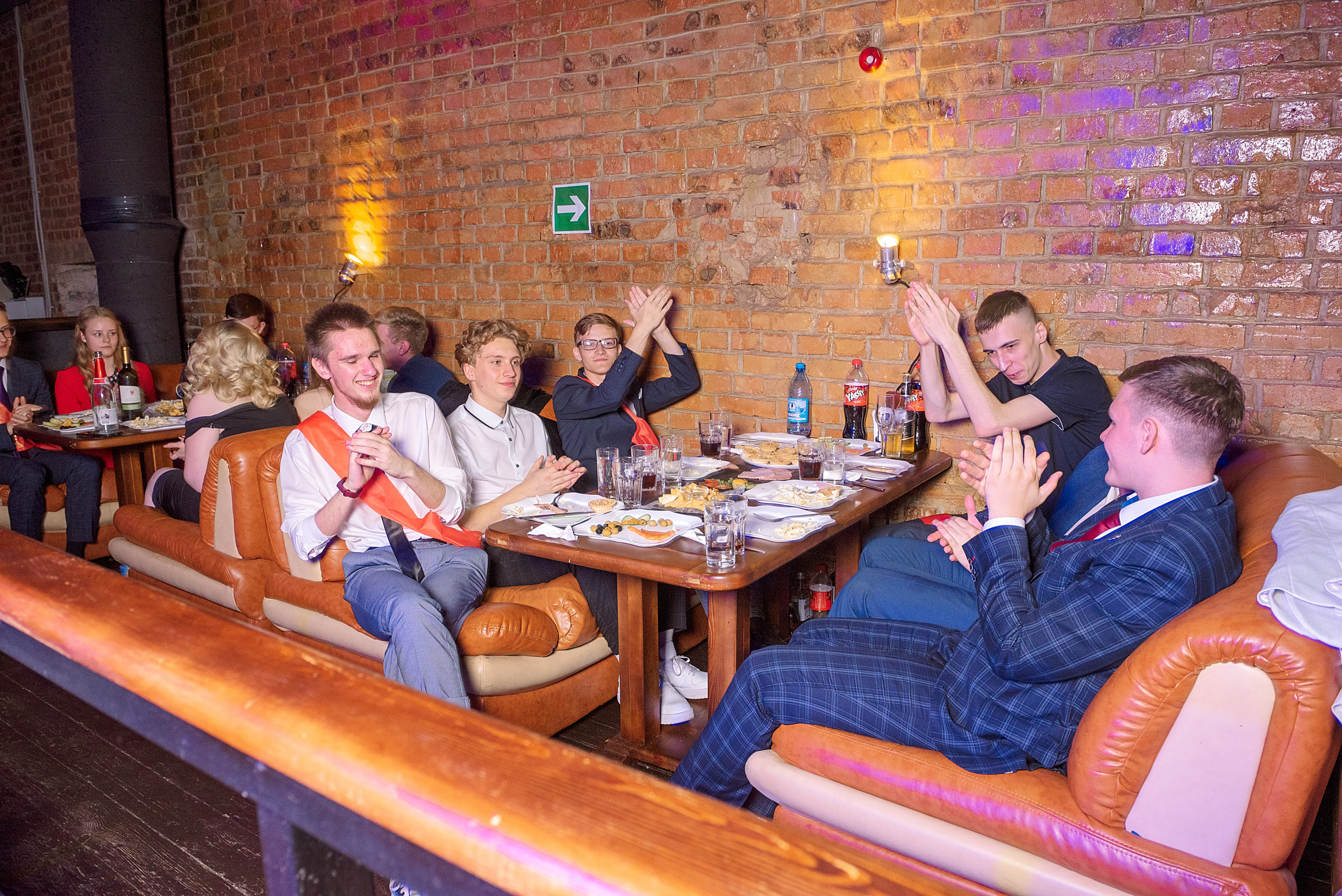 ВЫПУСКНОЙ 11А шк106. Семейный, свадебный, школьный фотограф в Железногорске Целуев Андрей