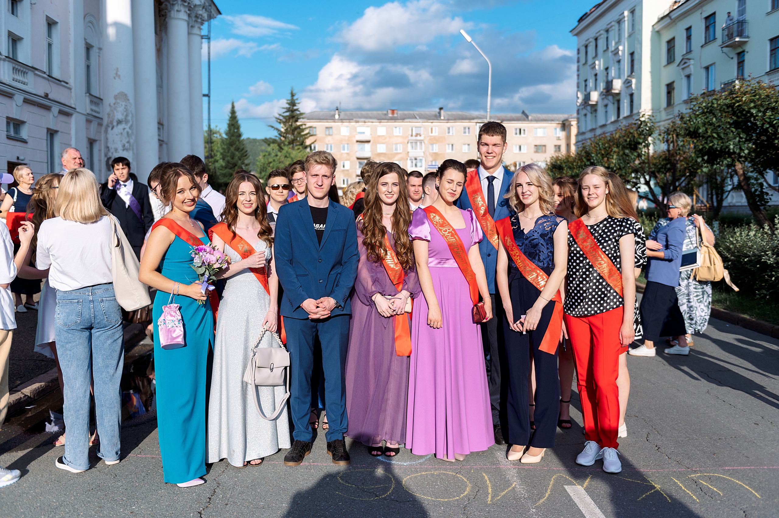 ВЫПУСКНОЙ 11А шк106. Семейный, свадебный, школьный фотограф в Железногорске Целуев Андрей