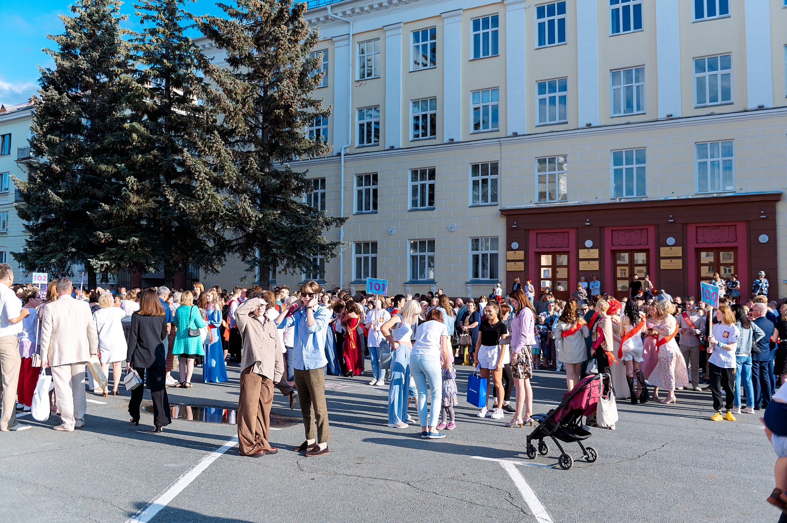 ВЫПУСКНОЙ 11А шк106. Семейный, свадебный, школьный фотограф в Железногорске Целуев Андрей
