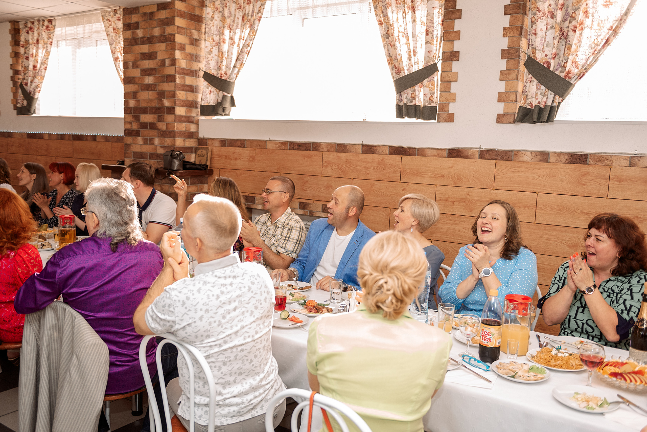 ВЫПУСКНОЙ 9кл. шк.106. Семейный, свадебный, школьный фотограф в Железногорске Целуев Андрей
