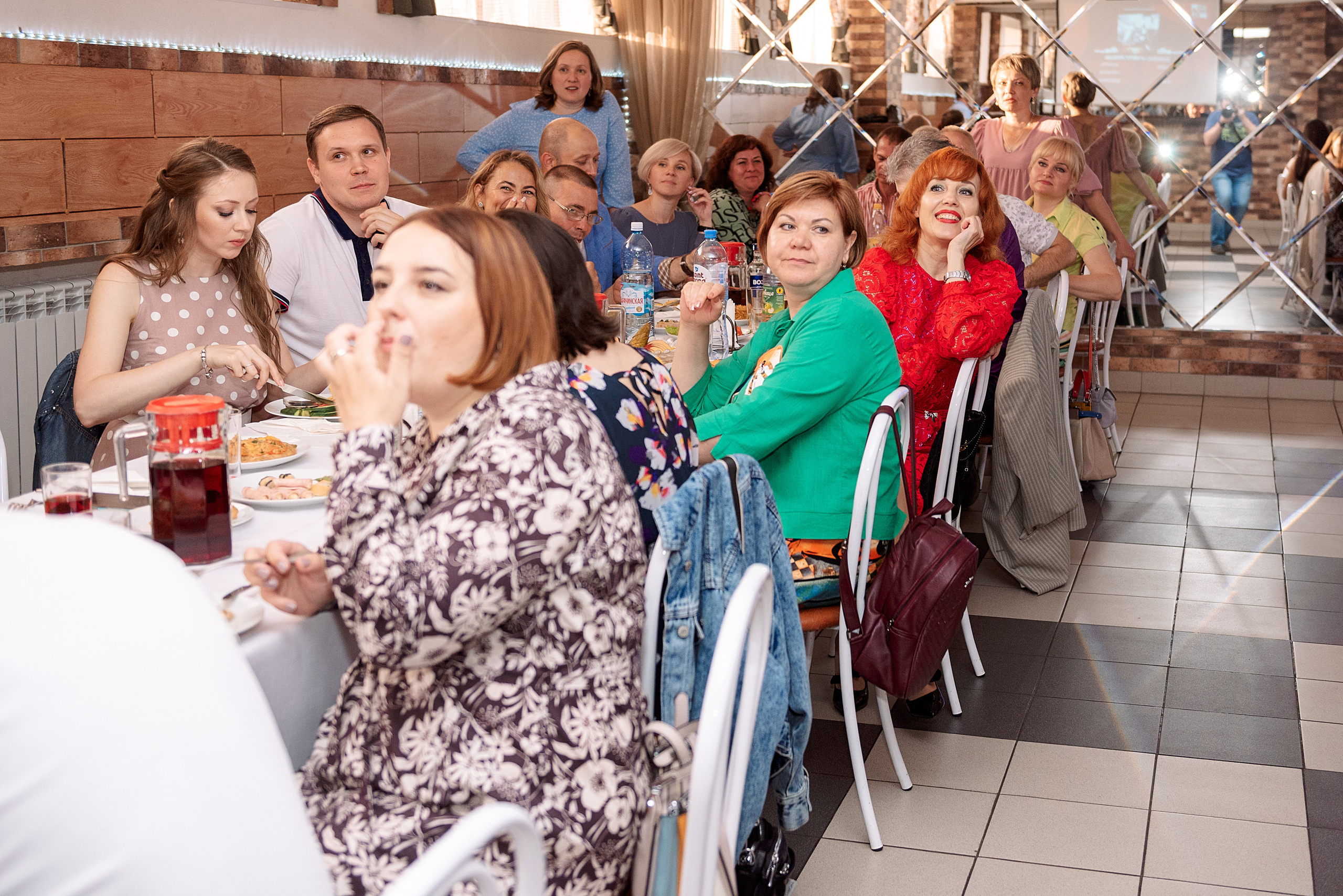 ВЫПУСКНОЙ 9кл. шк.106. Семейный, свадебный, школьный фотограф в Железногорске Целуев Андрей