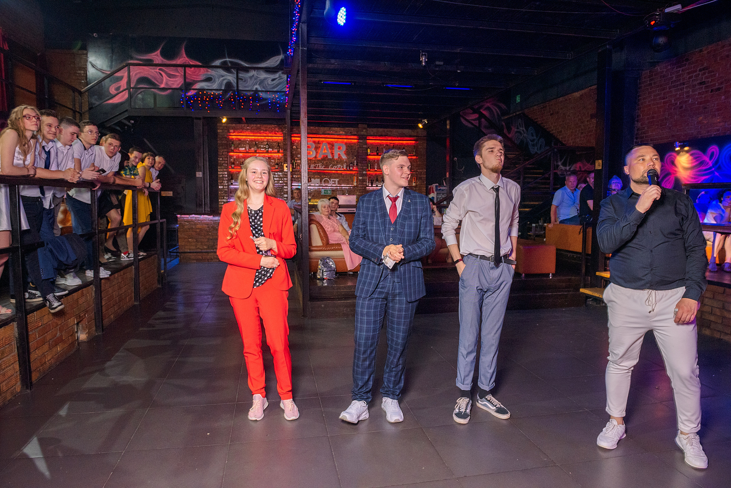 ВЫПУСКНОЙ 11А шк106. Семейный, свадебный, школьный фотограф в Железногорске Целуев Андрей