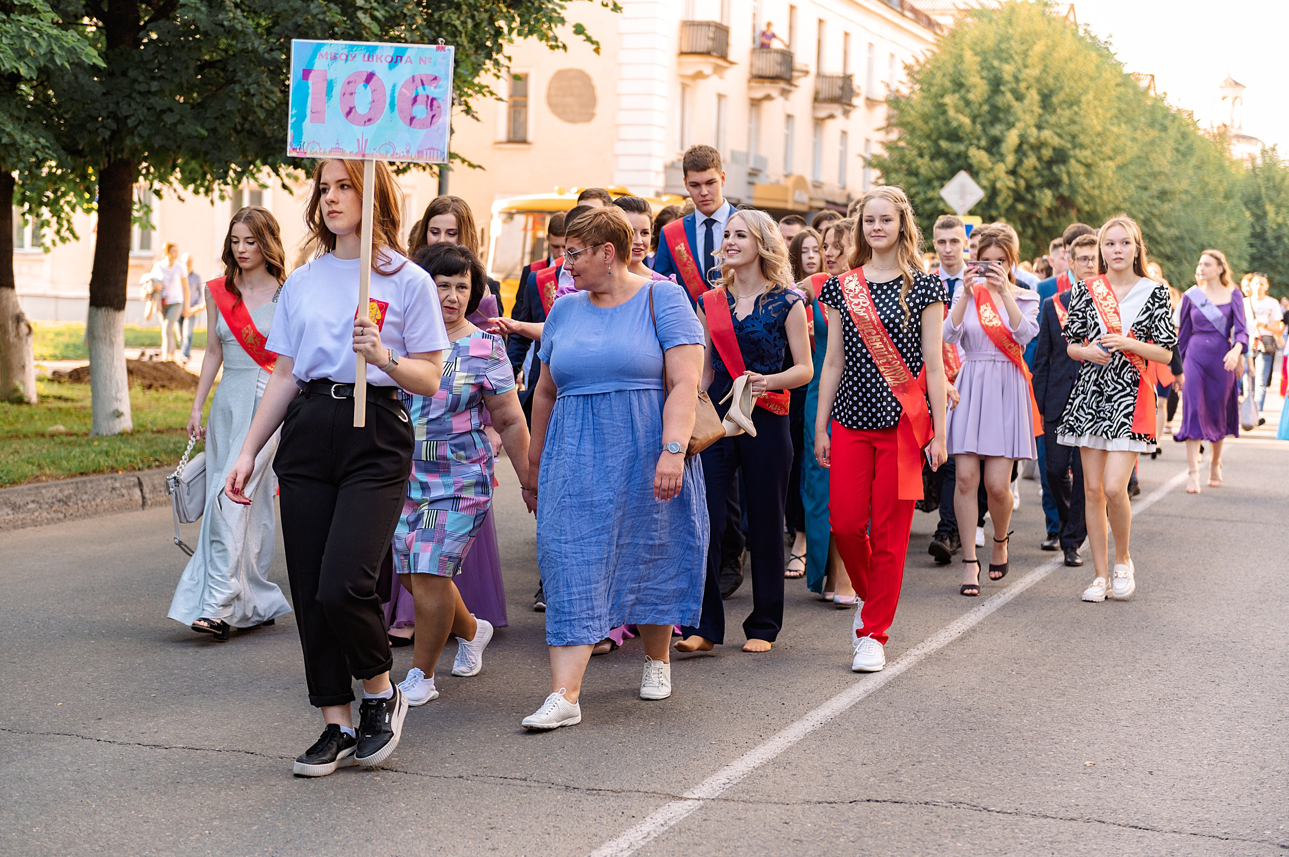 ВЫПУСКНОЙ 11А шк106. Семейный, свадебный, школьный фотограф в Железногорске Целуев Андрей
