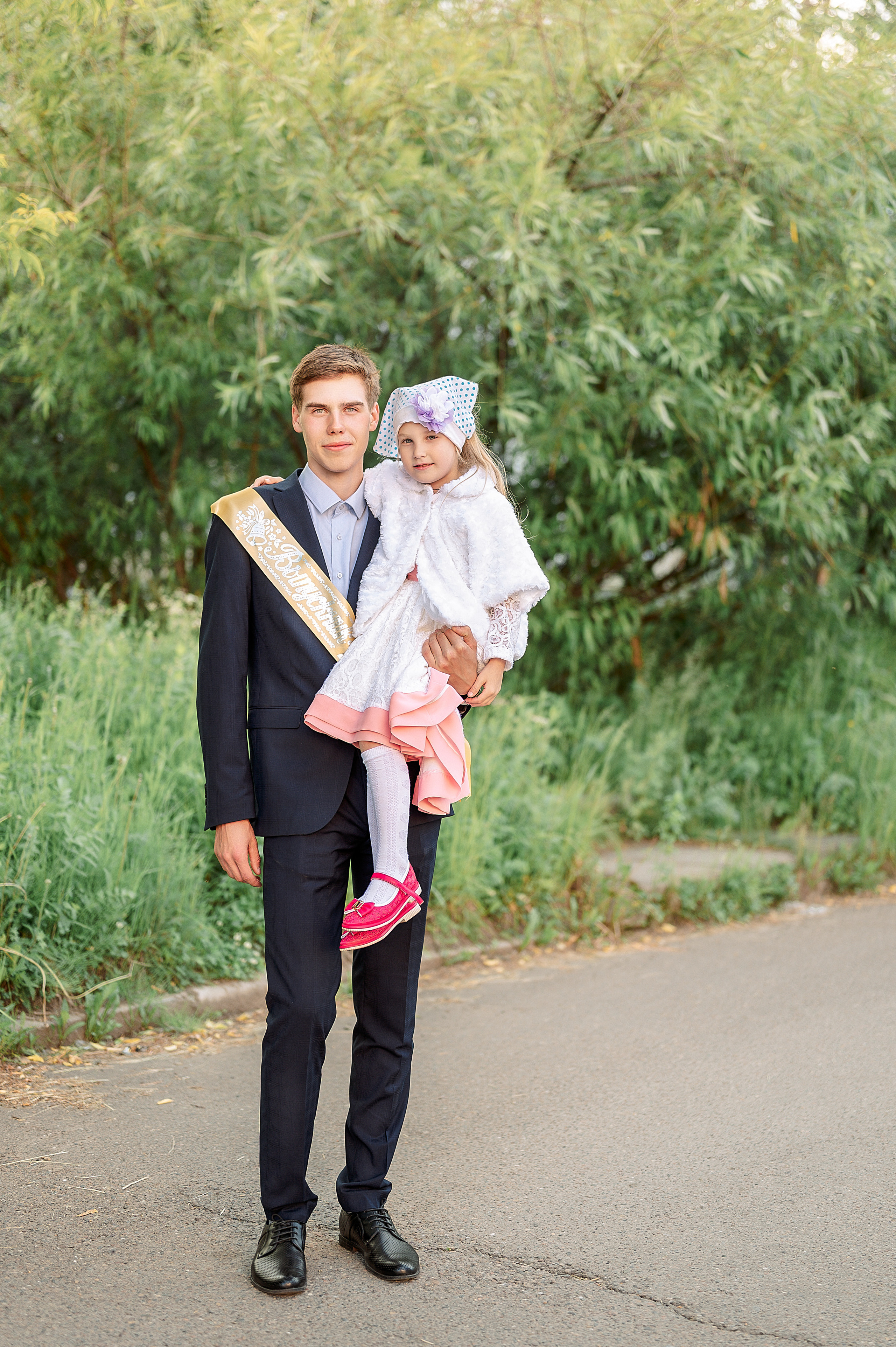 Выпускной 11 кл школа 100 2021 г. Семейный, свадебный, школьный фотограф в Железногорске Целуев Андрей