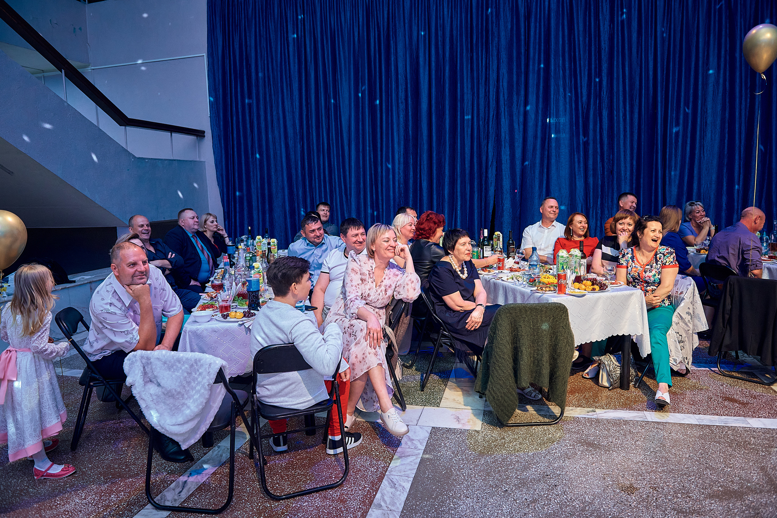 Выпускной 11 кл школа 100 2021 г. Семейный, свадебный, школьный фотограф в Железногорске Целуев Андрей