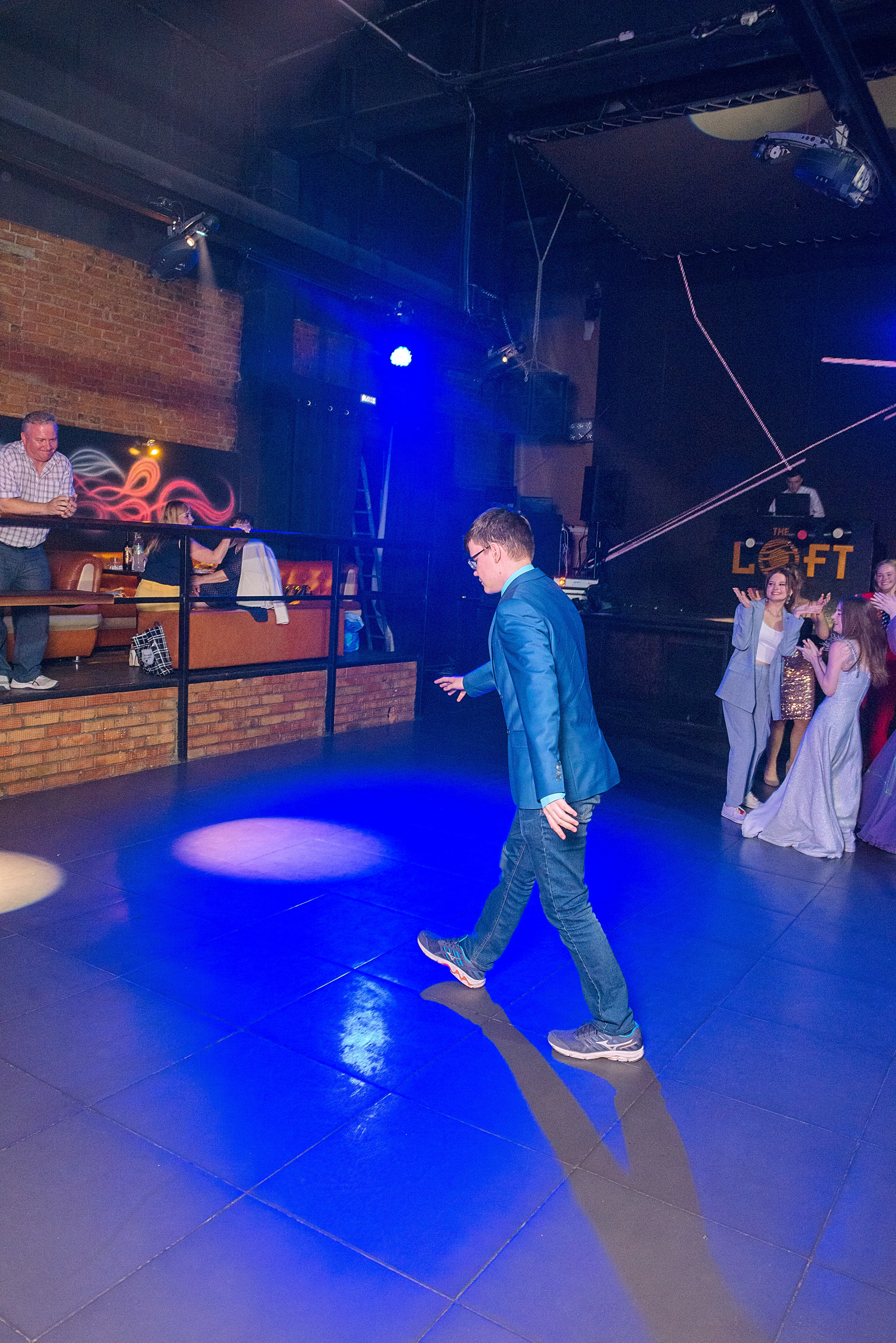 ВЫПУСКНОЙ 11А шк106. Семейный, свадебный, школьный фотограф в Железногорске Целуев Андрей