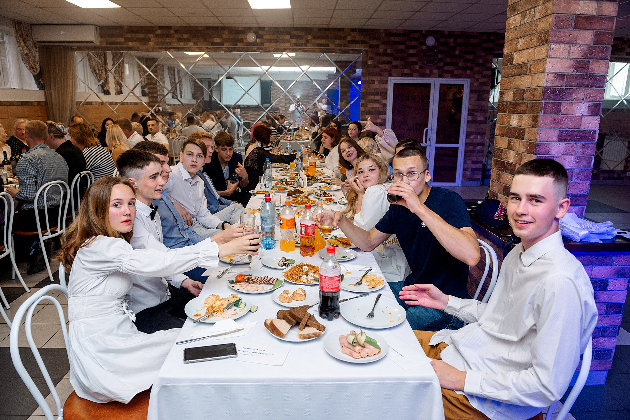 ВЫПУСКНОЙ 9кл. гимназия 91. Семейный, свадебный, школьный фотограф в Железногорске Целуев Андрей