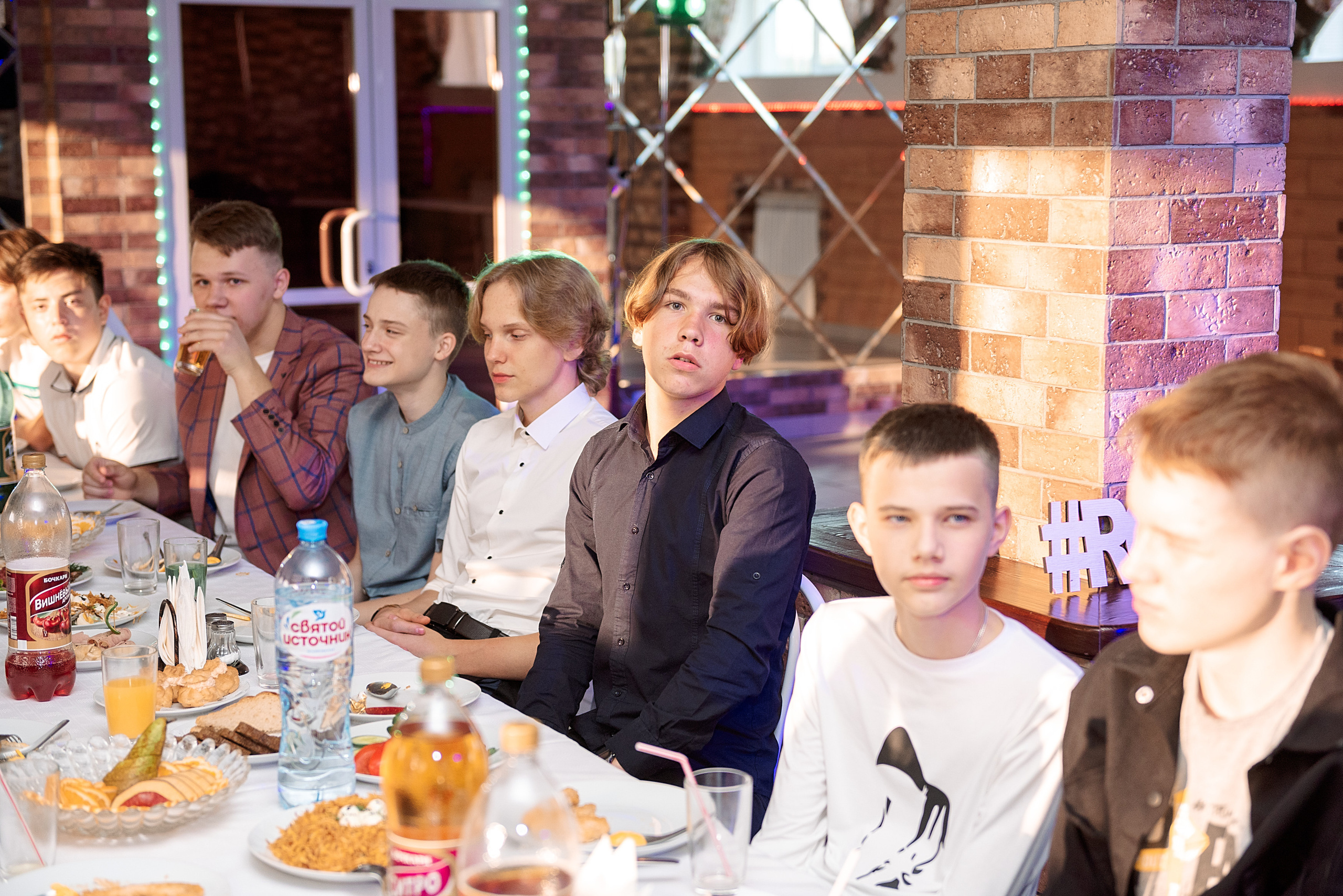 ВЫПУСКНОЙ 9кл. шк.106. Семейный, свадебный, школьный фотограф в Железногорске Целуев Андрей