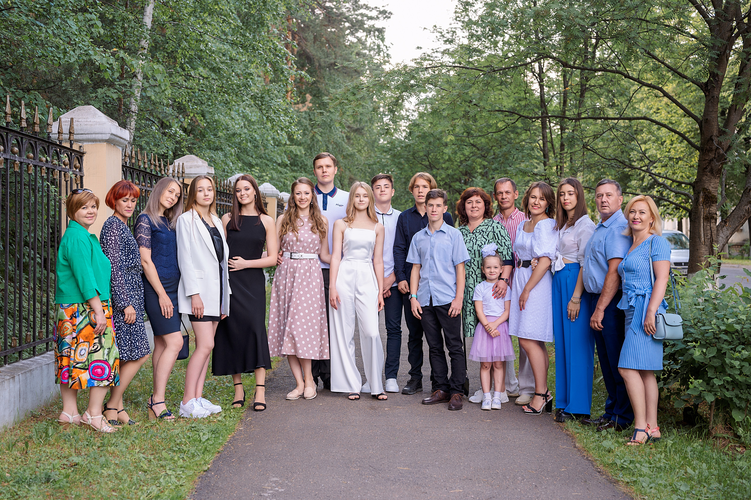 ВЫПУСКНОЙ 9кл. шк.106. Семейный, свадебный, школьный фотограф в Железногорске Целуев Андрей