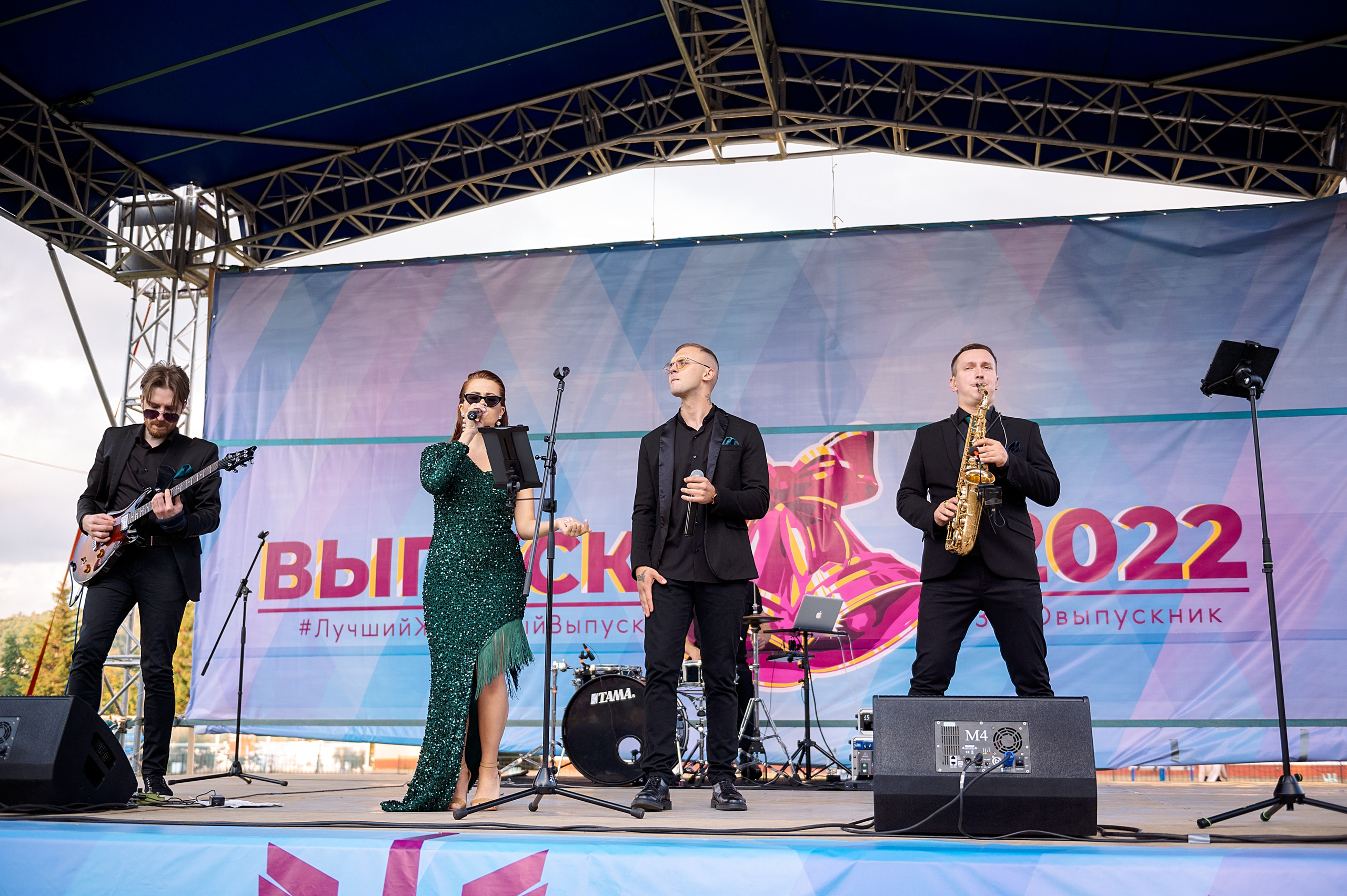 ВЫПУСКНОЙ 11А шк106. Семейный, свадебный, школьный фотограф в Железногорске Целуев Андрей