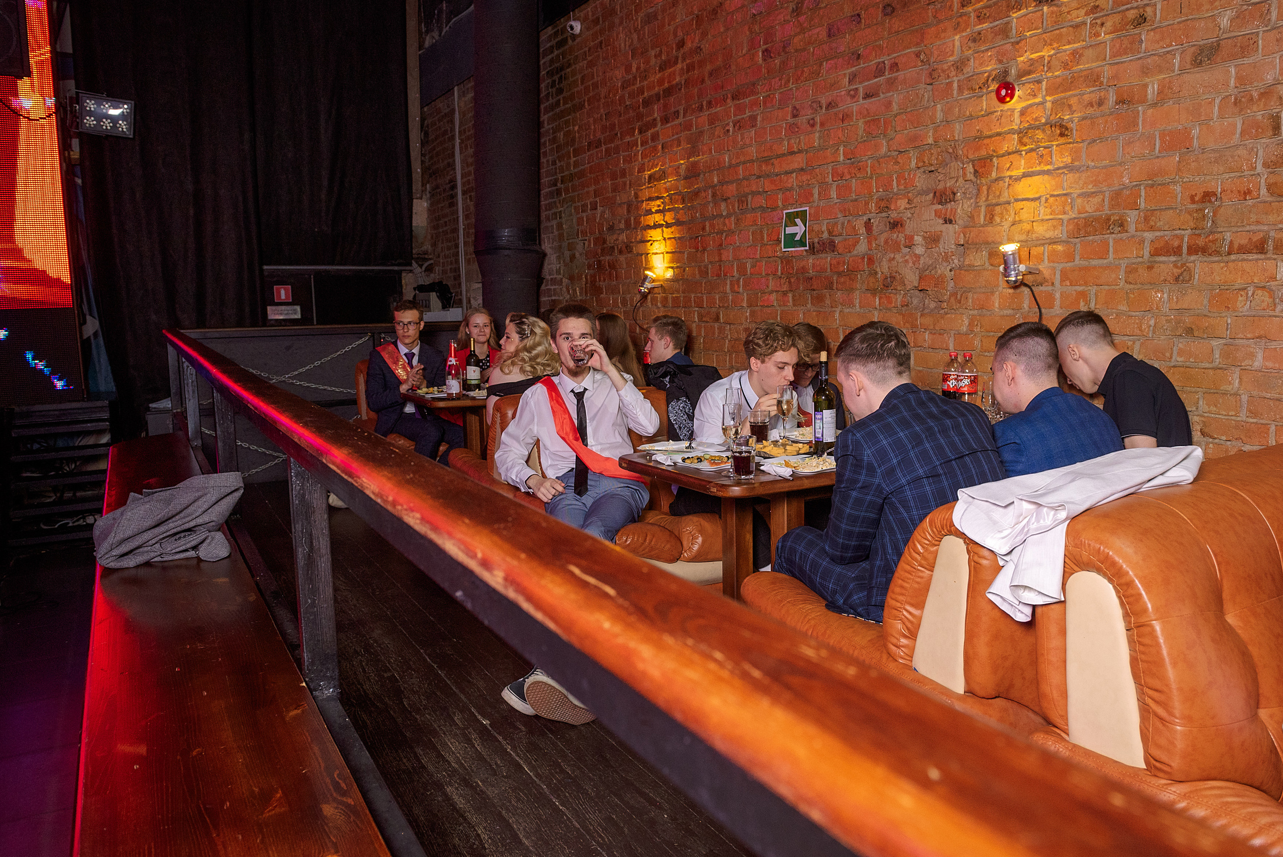 ВЫПУСКНОЙ 11А шк106. Семейный, свадебный, школьный фотограф в Железногорске Целуев Андрей