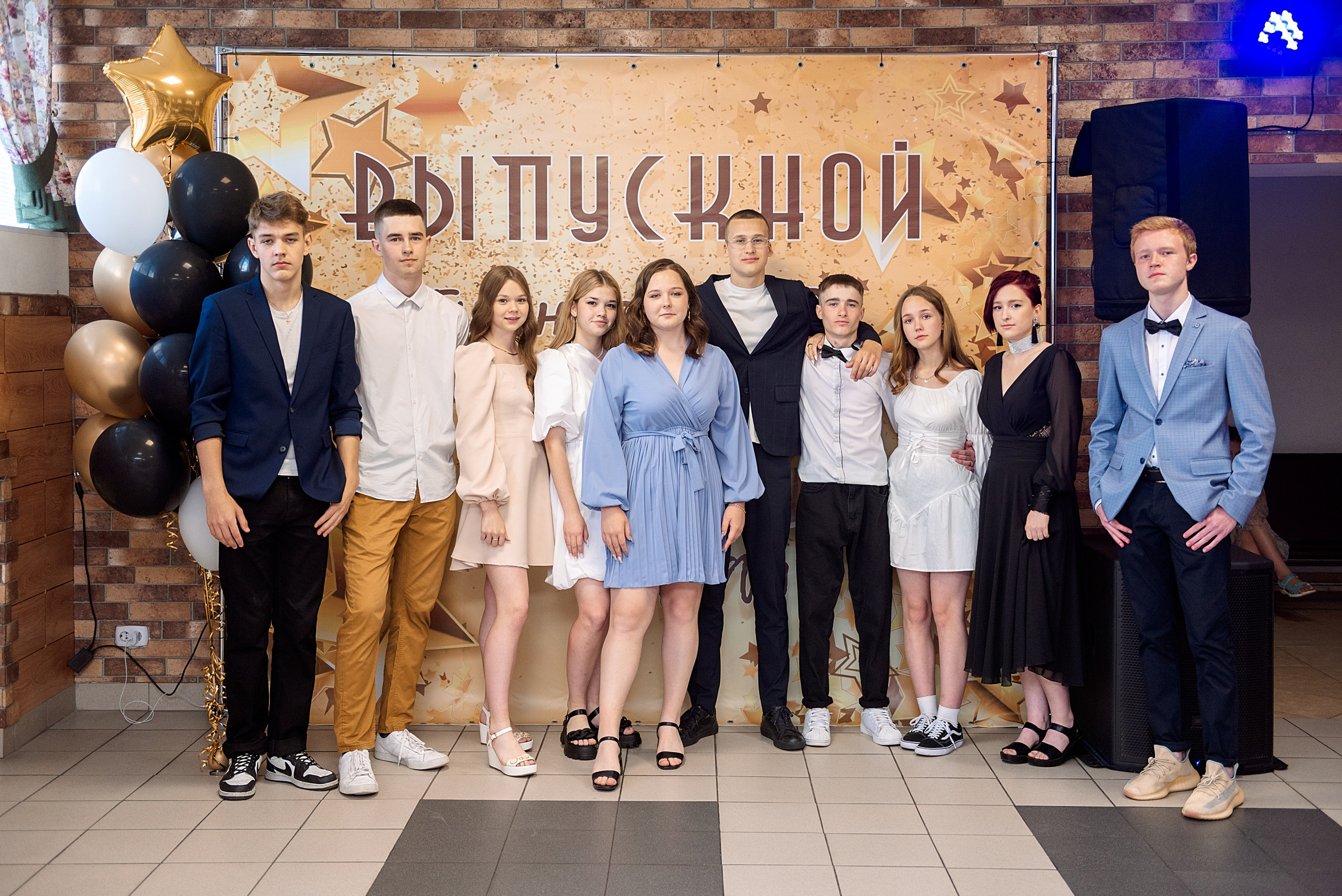 ВЫПУСКНОЙ 9кл. гимназия 91. Семейный, свадебный, школьный фотограф в Железногорске Целуев Андрей