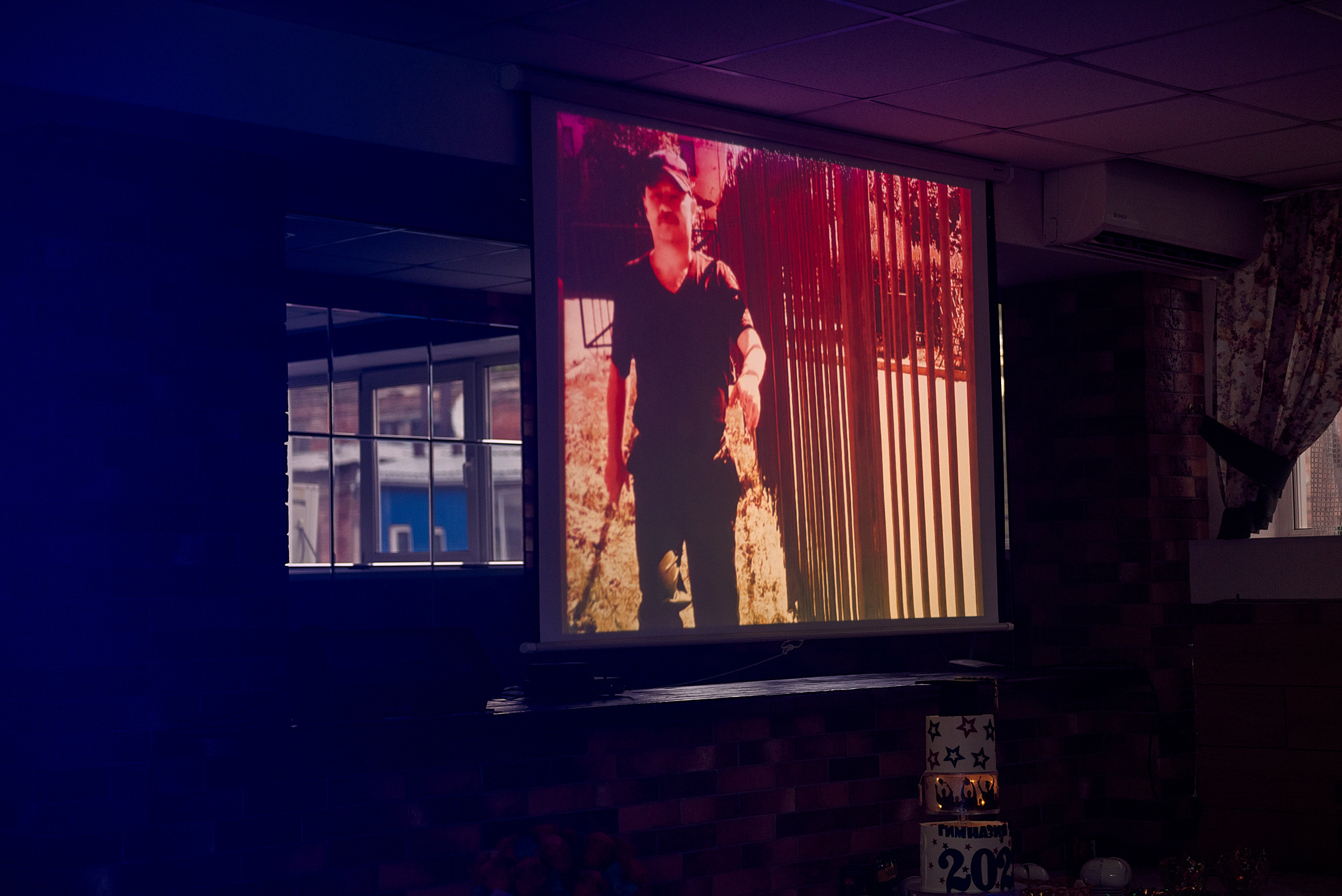 ВЫПУСКНОЙ 9кл. гимназия 91. Семейный, свадебный, школьный фотограф в Железногорске Целуев Андрей